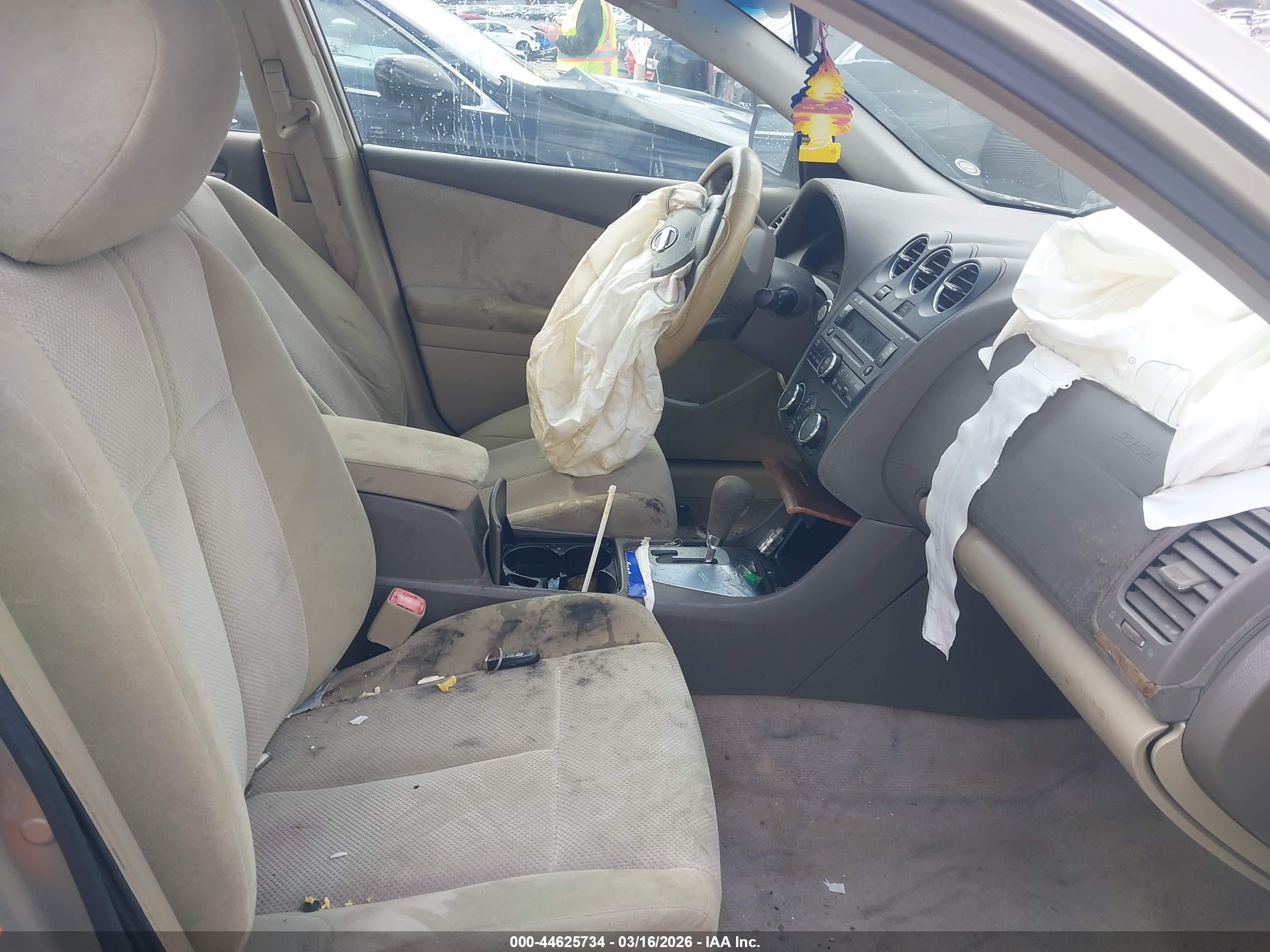 NISSAN ALTIMA image 5