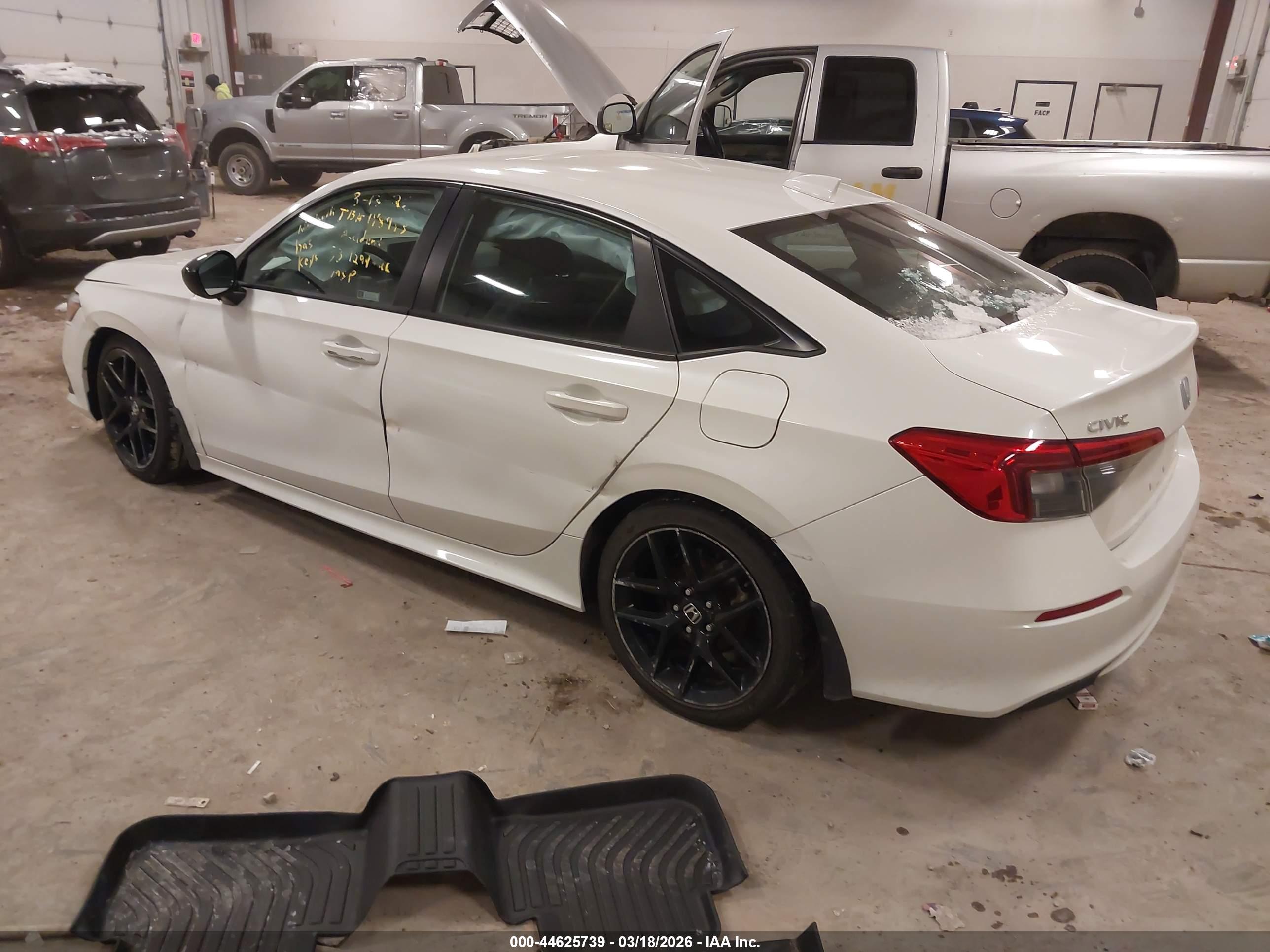 HONDA CIVIC image 3