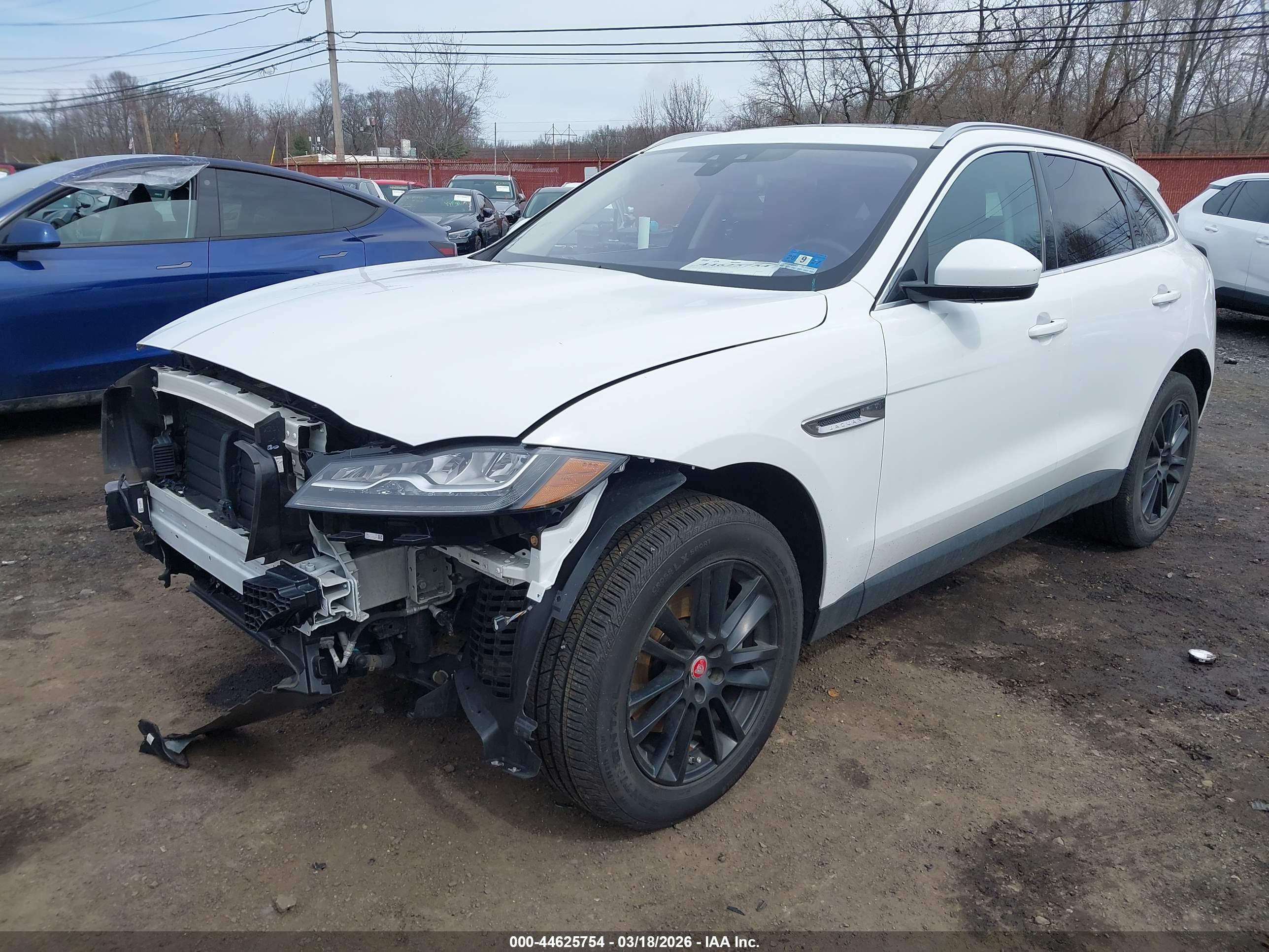 JAGUAR F-PACE image 2