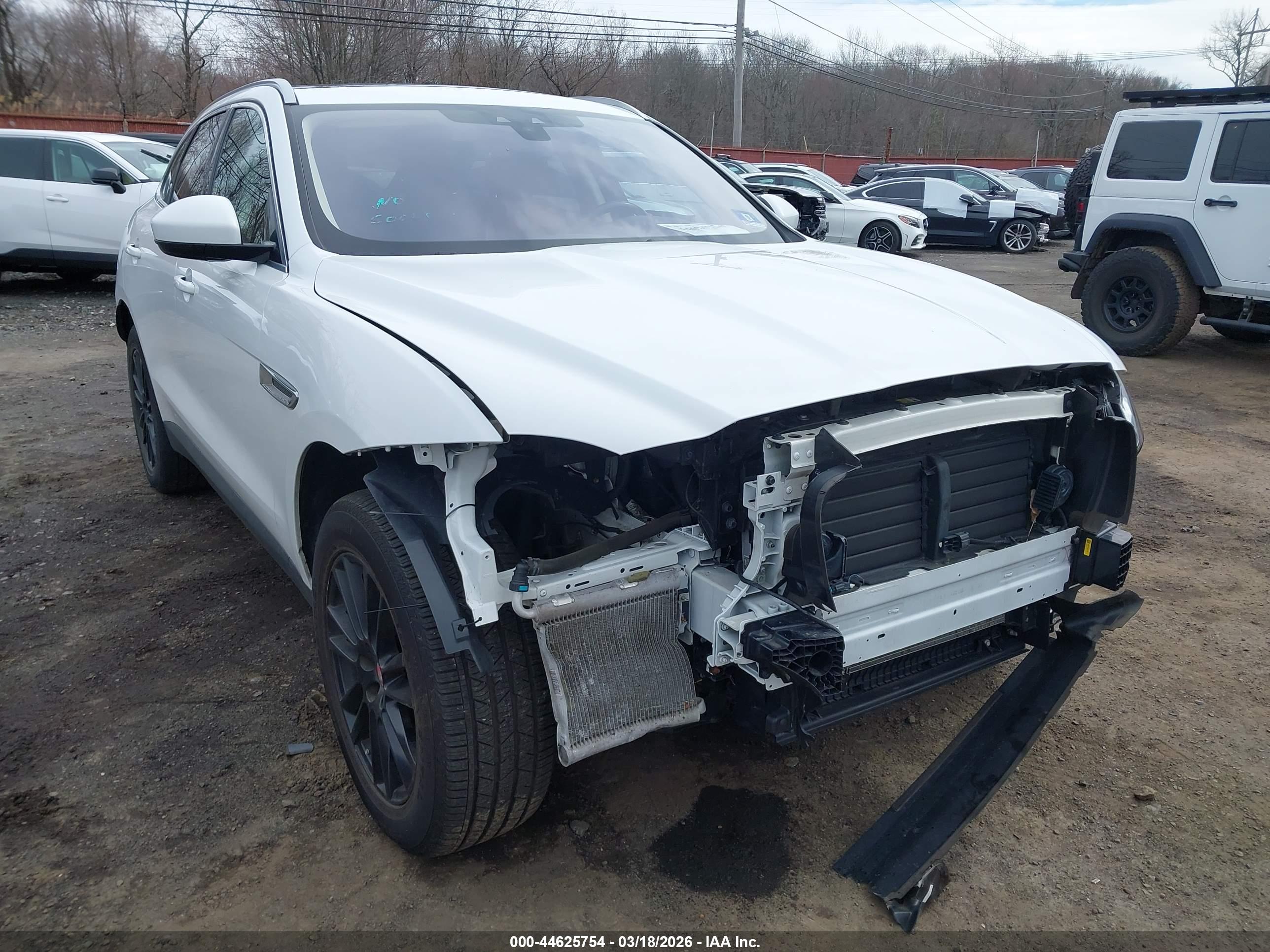 JAGUAR F-PACE image 6