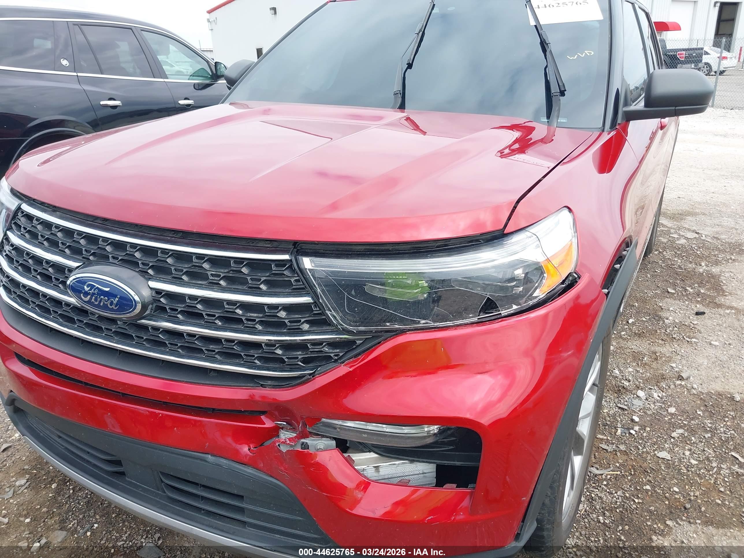 FORD EXPLORER image 6