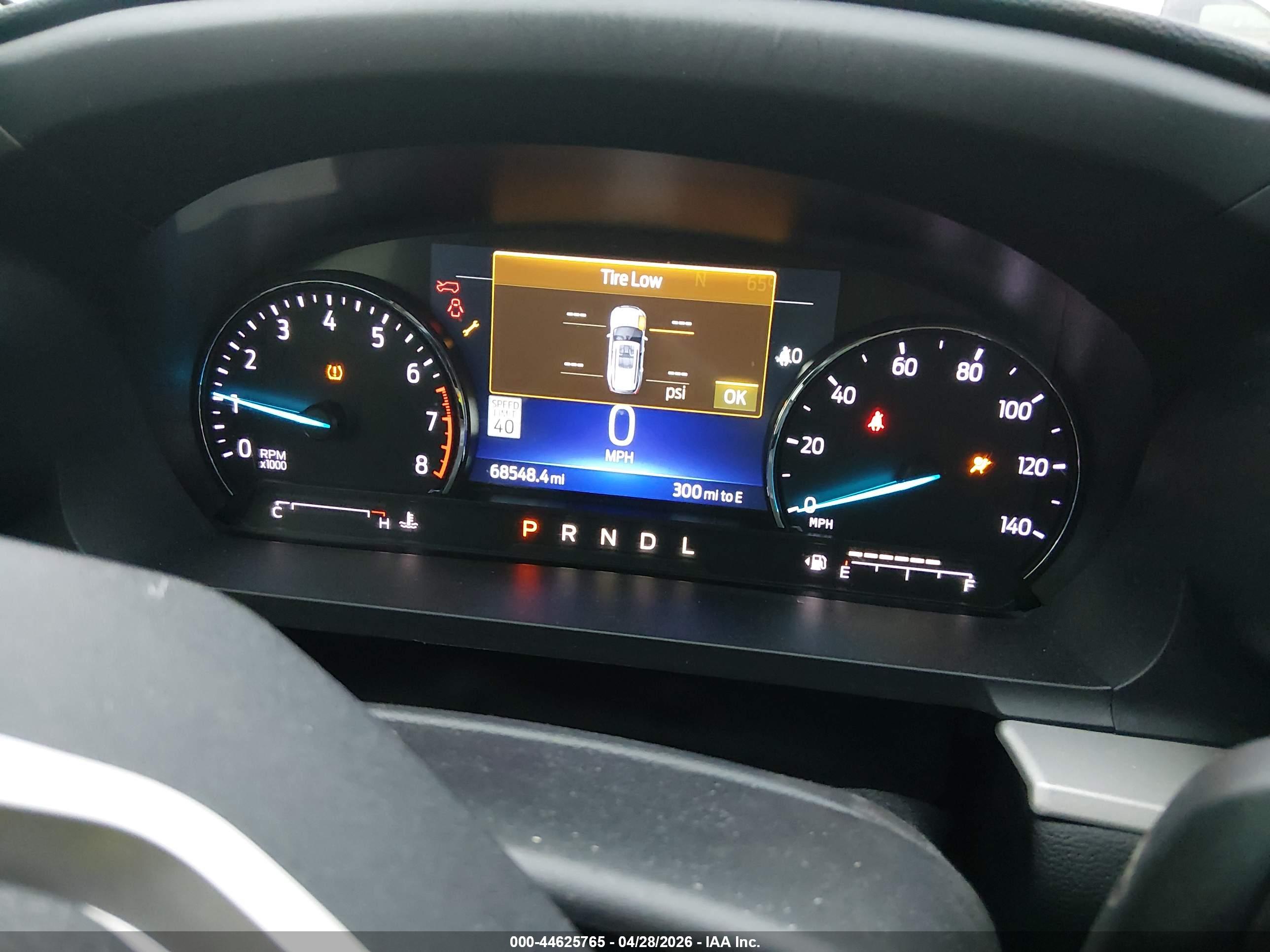FORD EXPLORER image 7