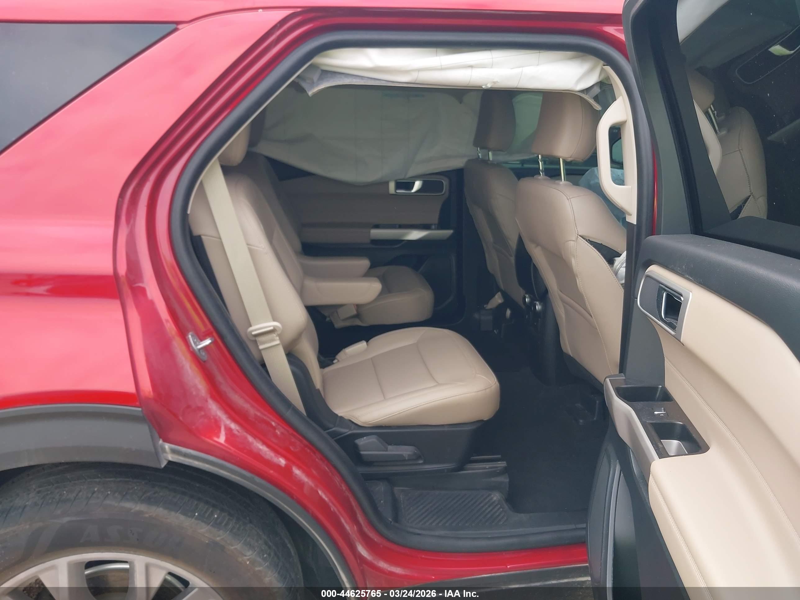 FORD EXPLORER image 8