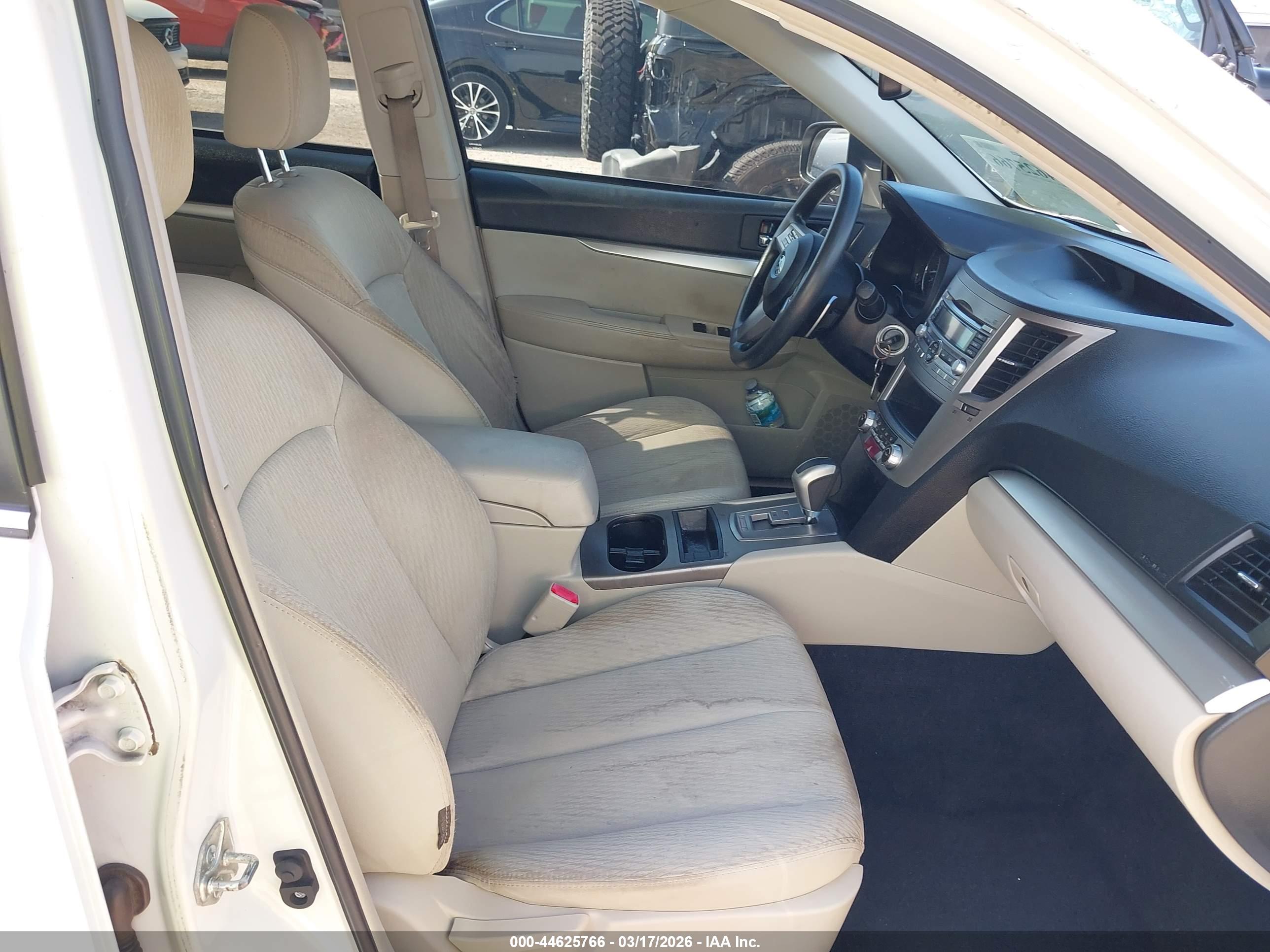 SUBARU LEGACY image 5