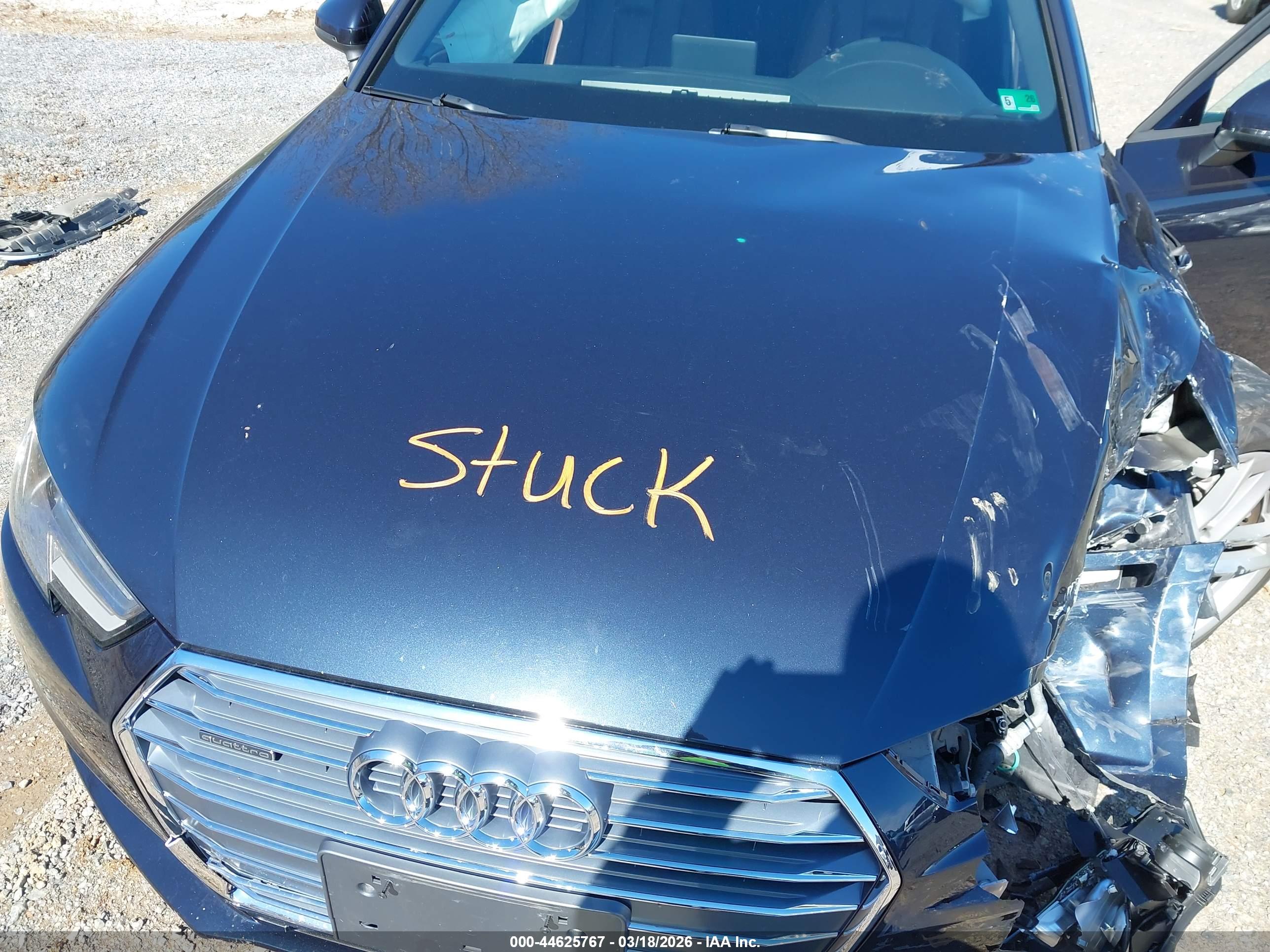 AUDI A4 image 10