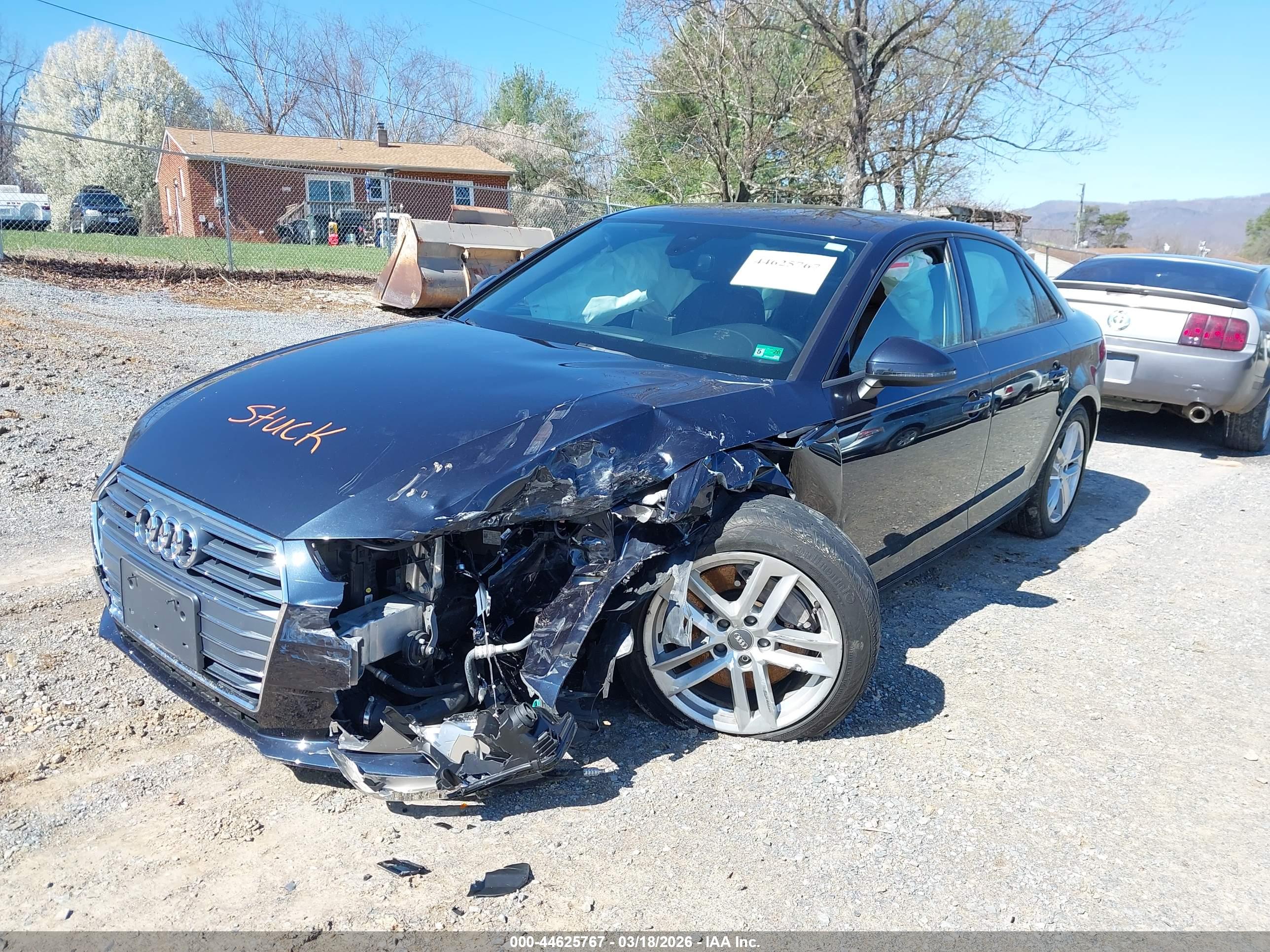 AUDI A4 image 6