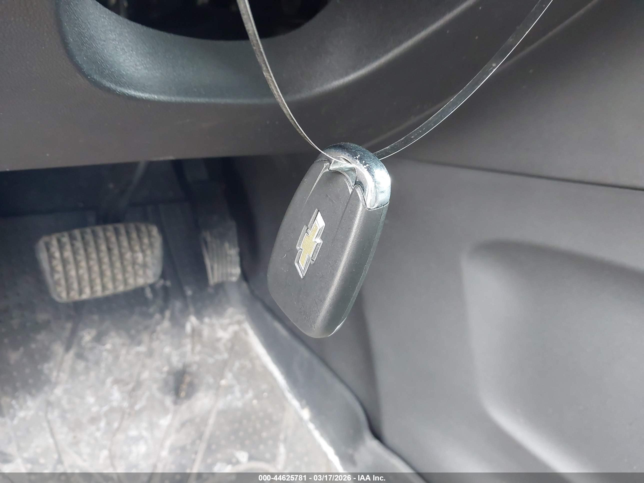 CHEVROLET EQUINOX image 11