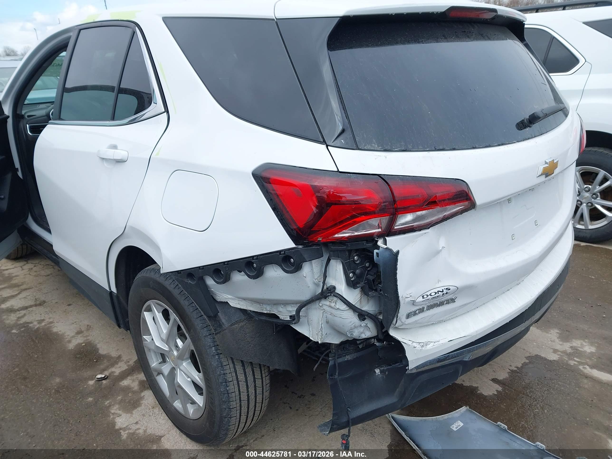 CHEVROLET EQUINOX image 6
