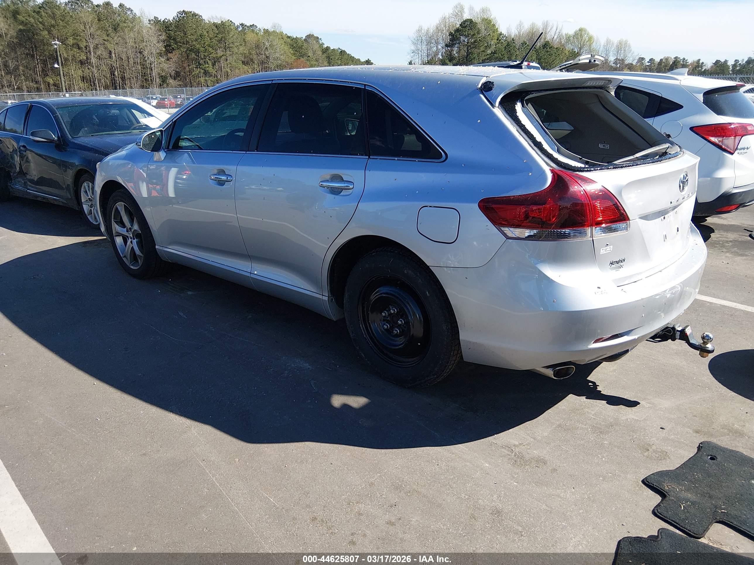 TOYOTA VENZA image 3