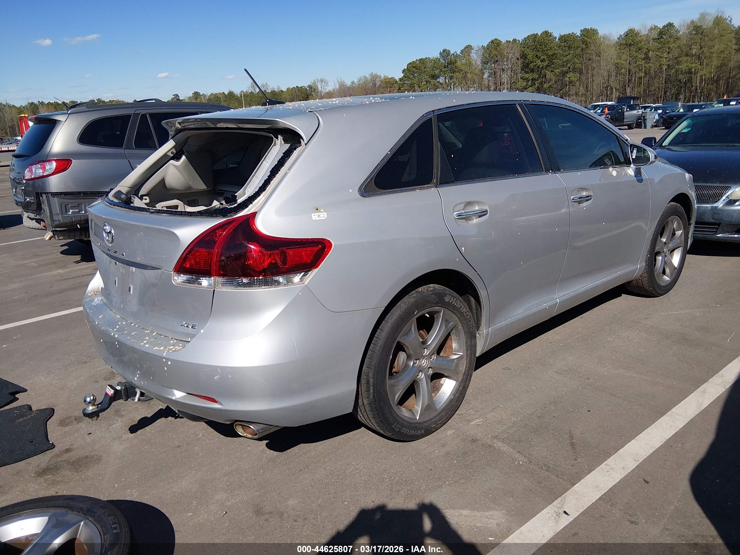 TOYOTA VENZA image 4