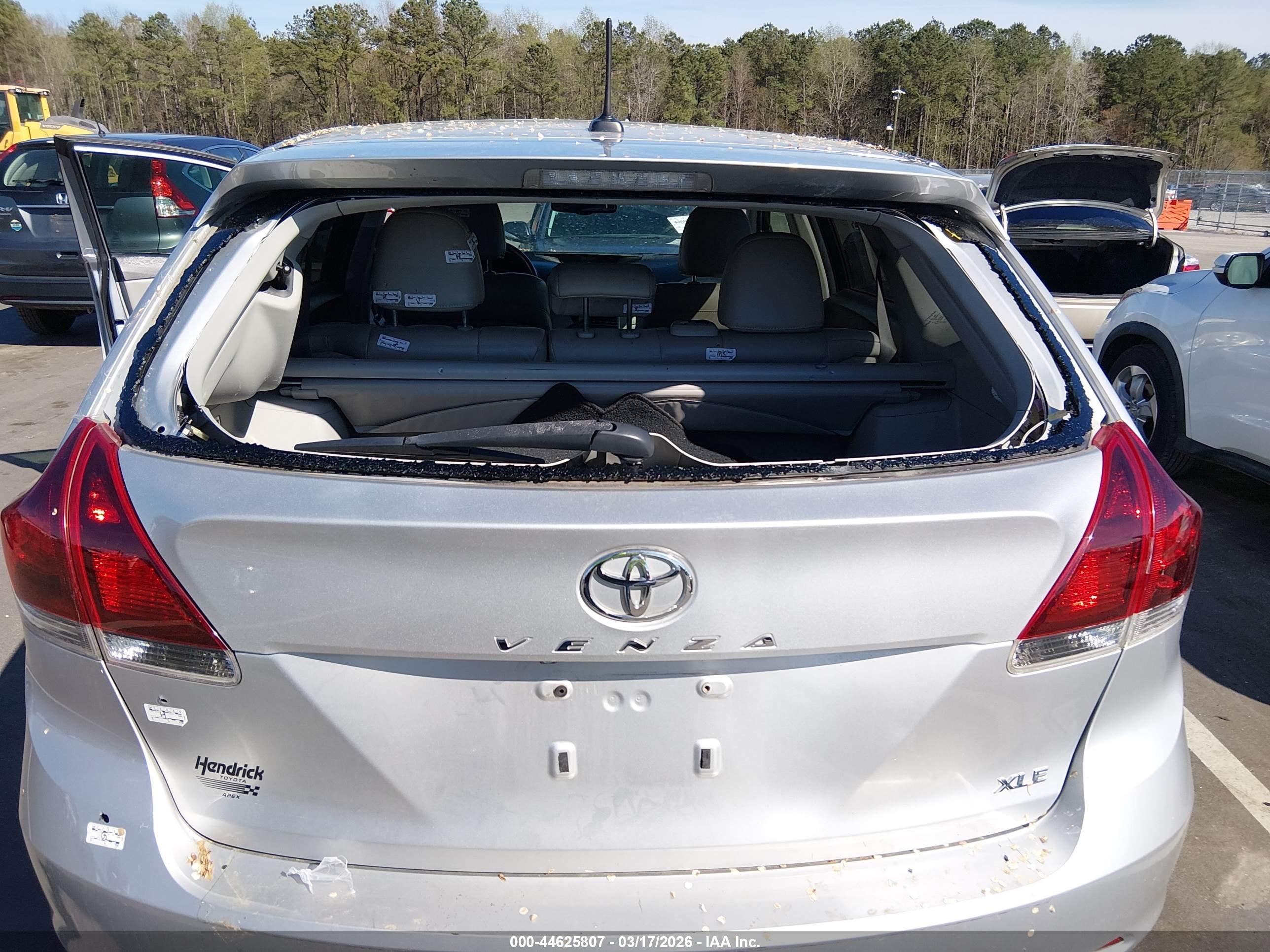 TOYOTA VENZA image 6
