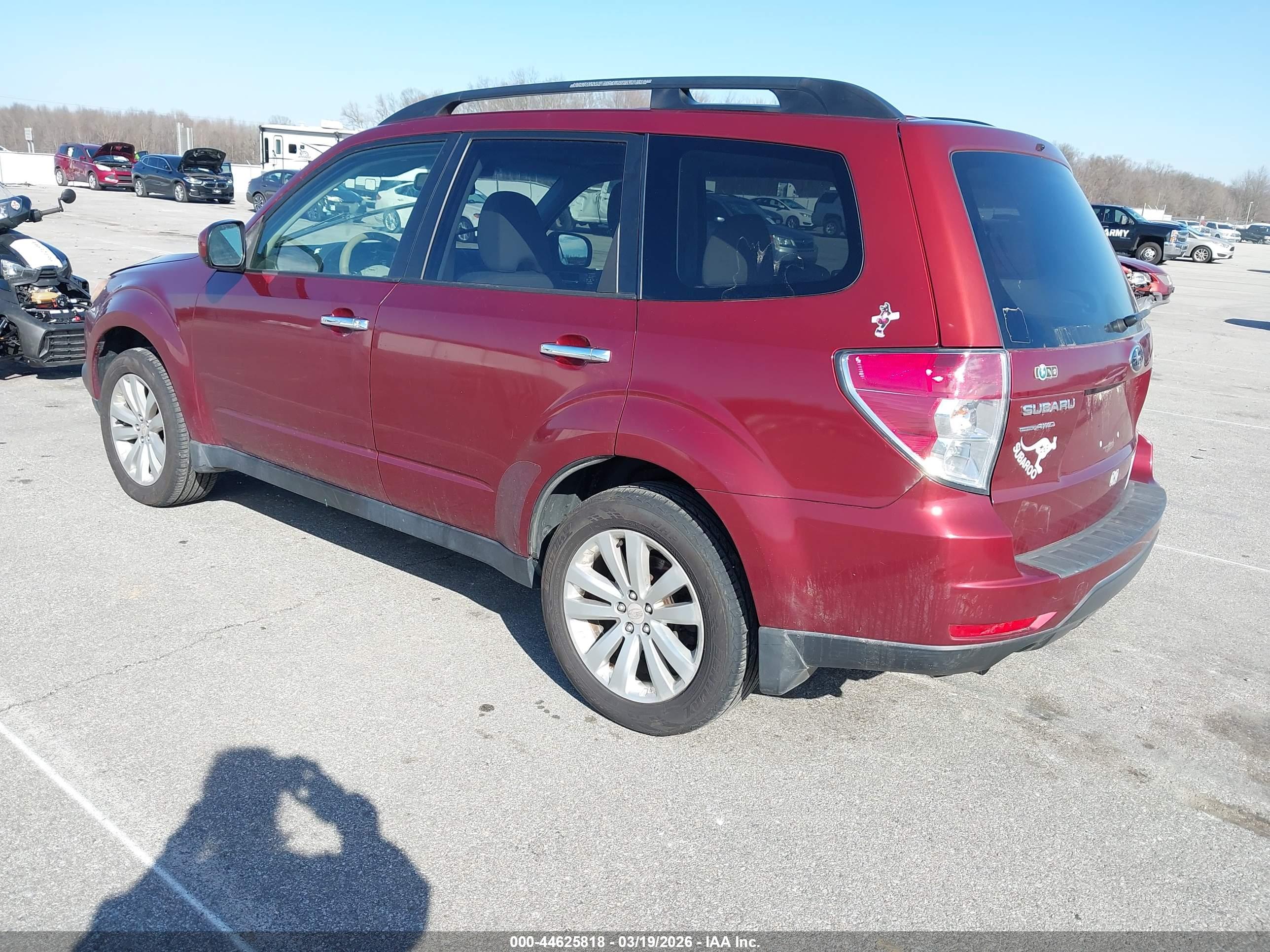 SUBARU FORESTER image 3