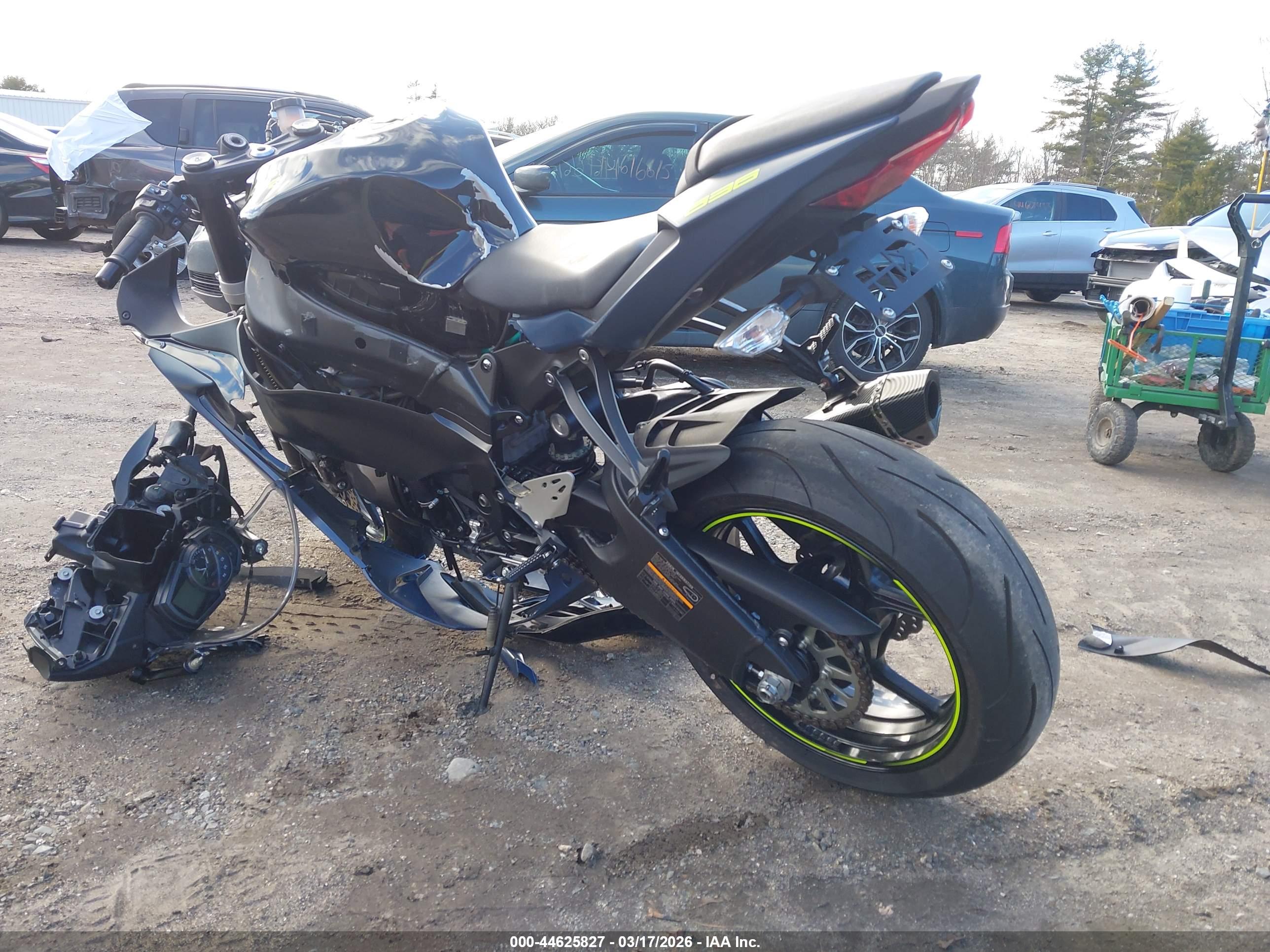 KAWASAKI ZX636 image 3