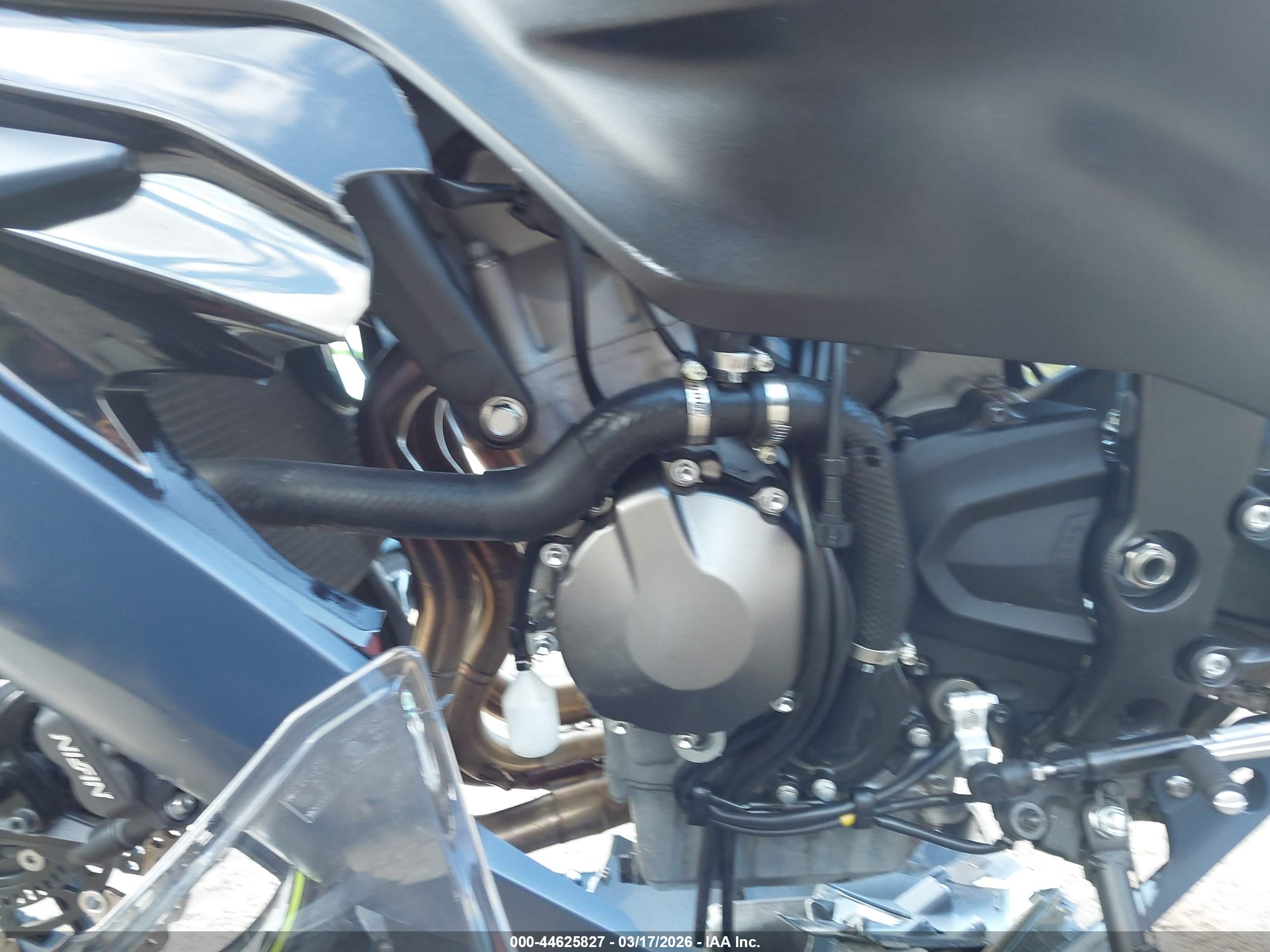 KAWASAKI ZX636 image 9