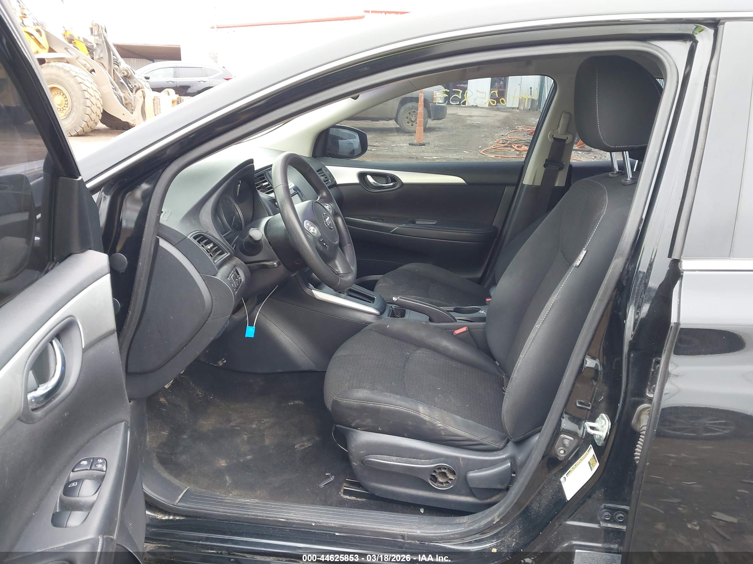 NISSAN SENTRA image 5