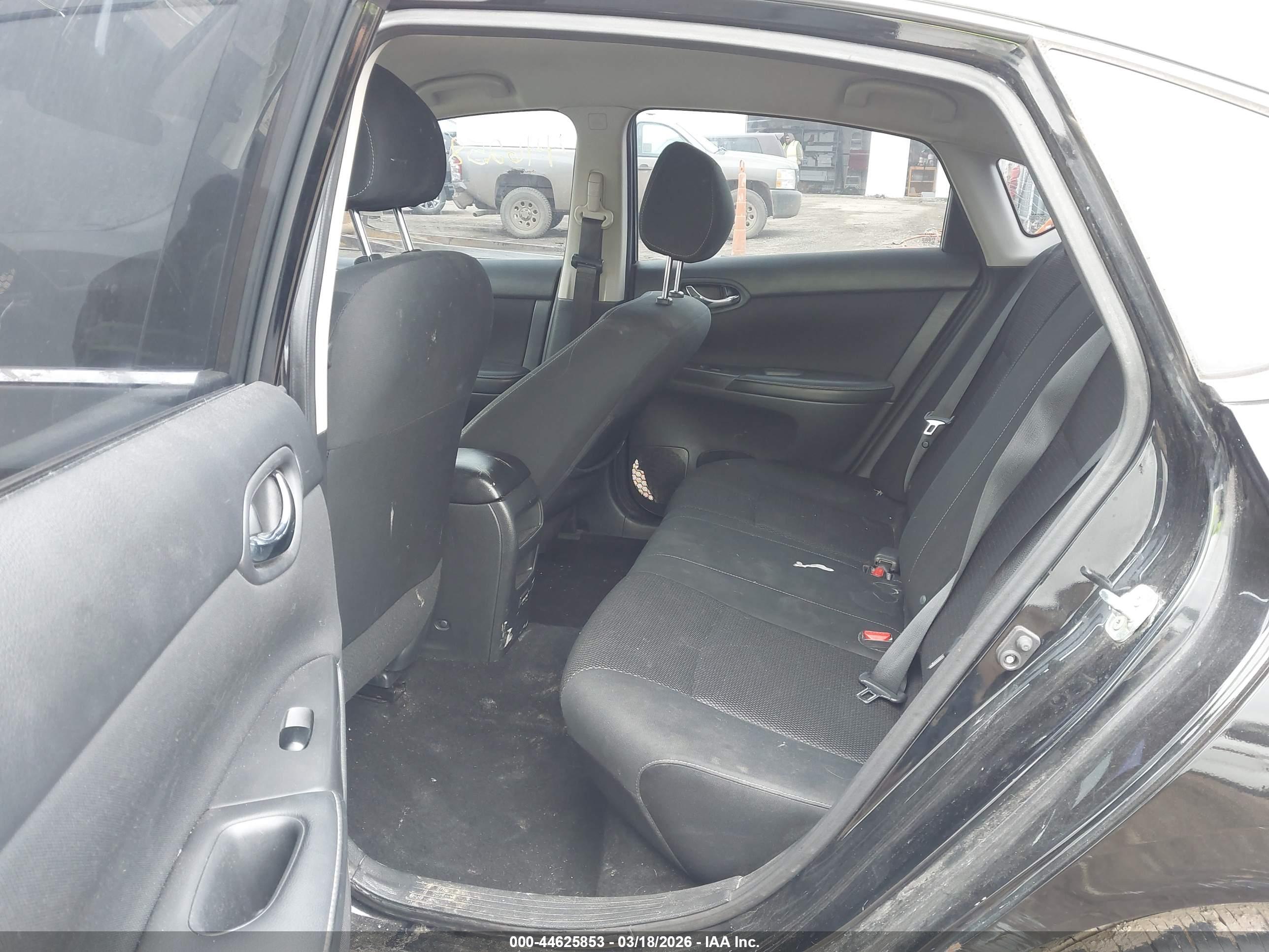 NISSAN SENTRA image 8