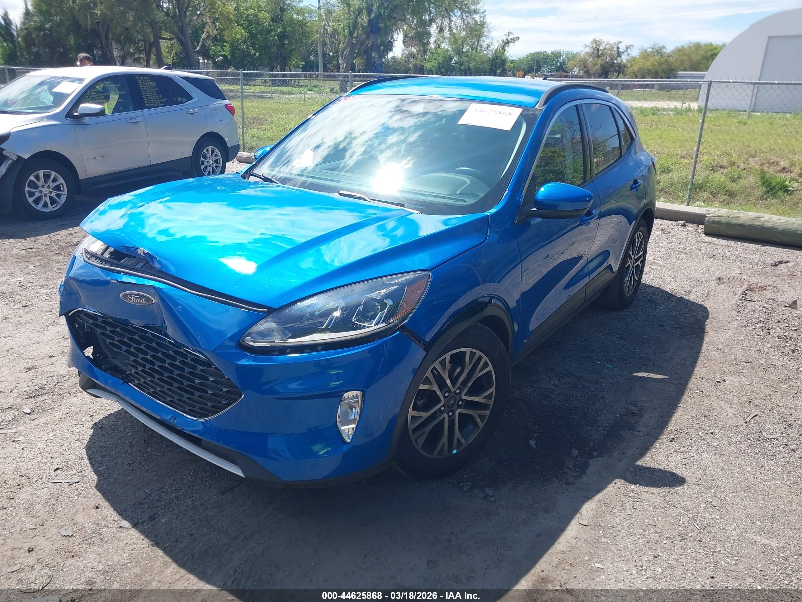 FORD ESCAPE image 2