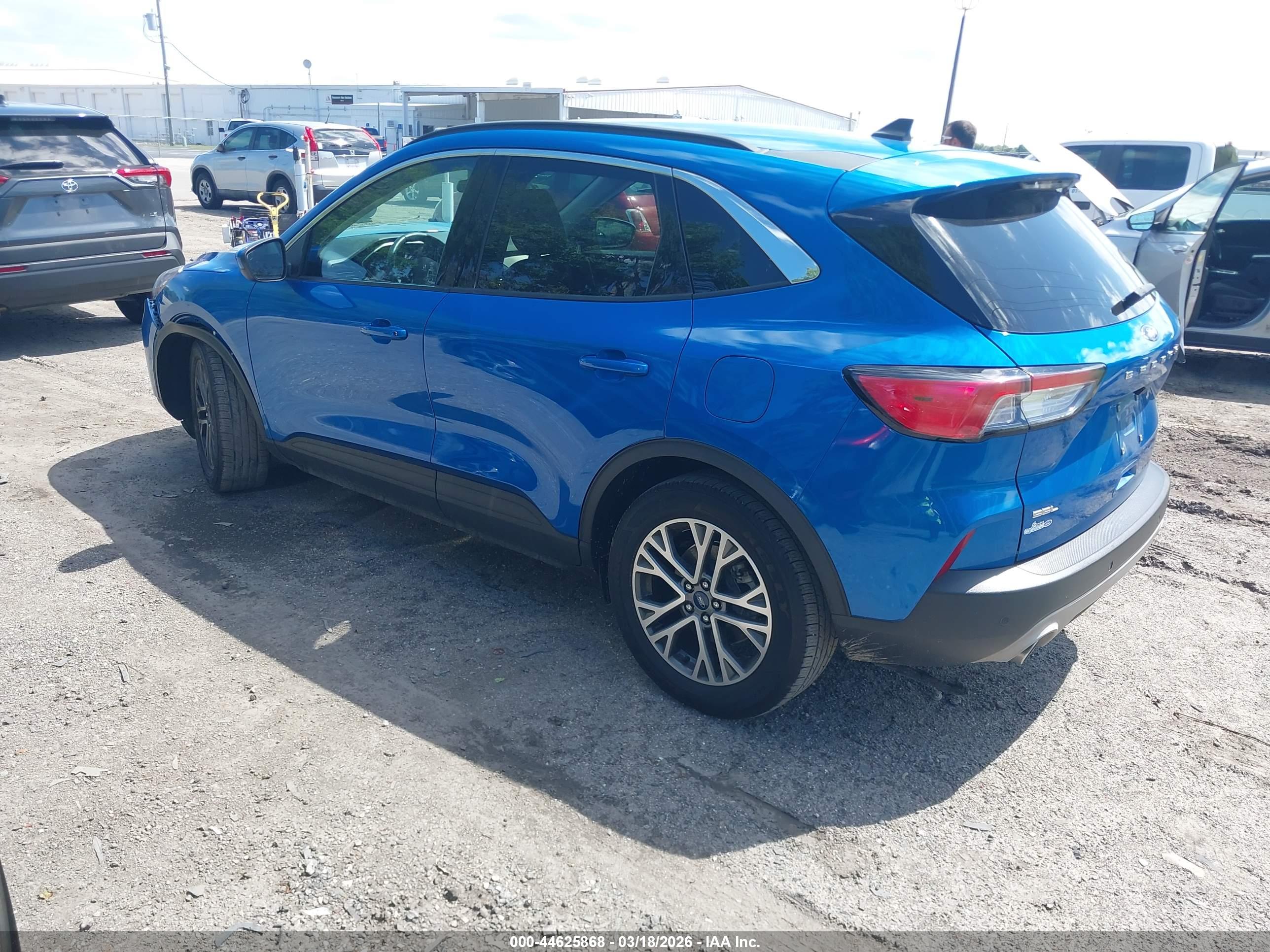 FORD ESCAPE image 3