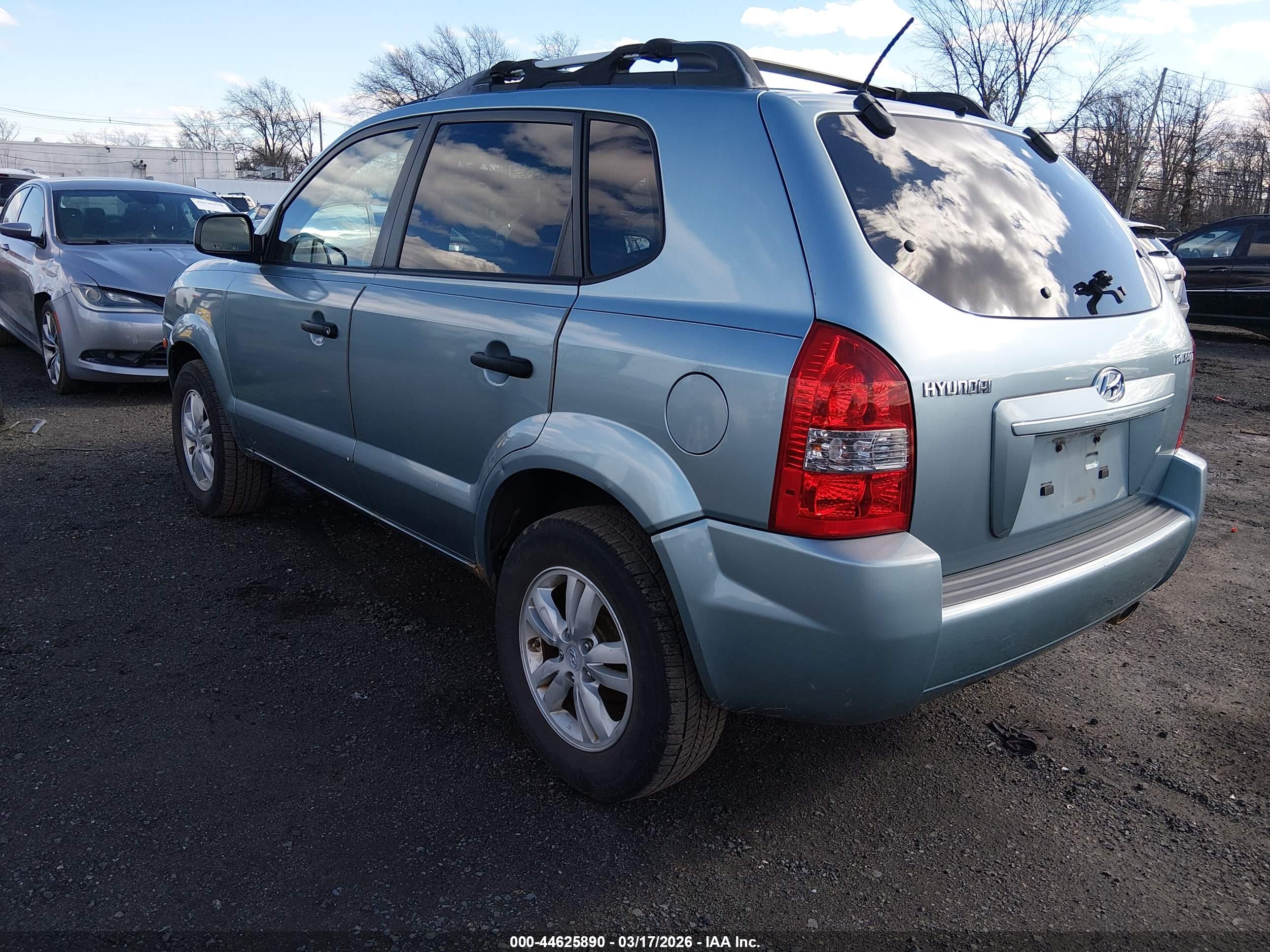 HYUNDAI TUCSON image 3