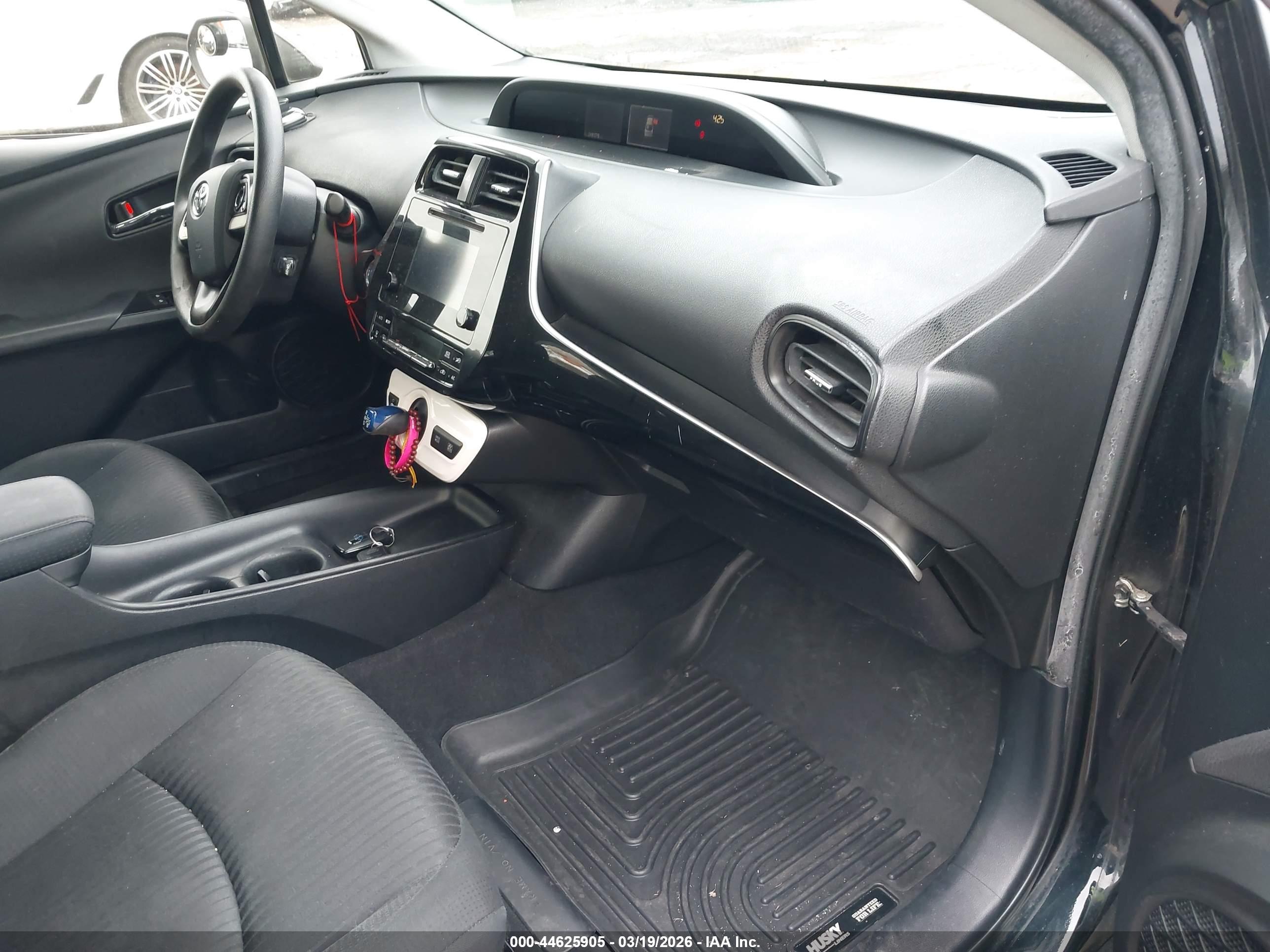 TOYOTA PRIUS image 5