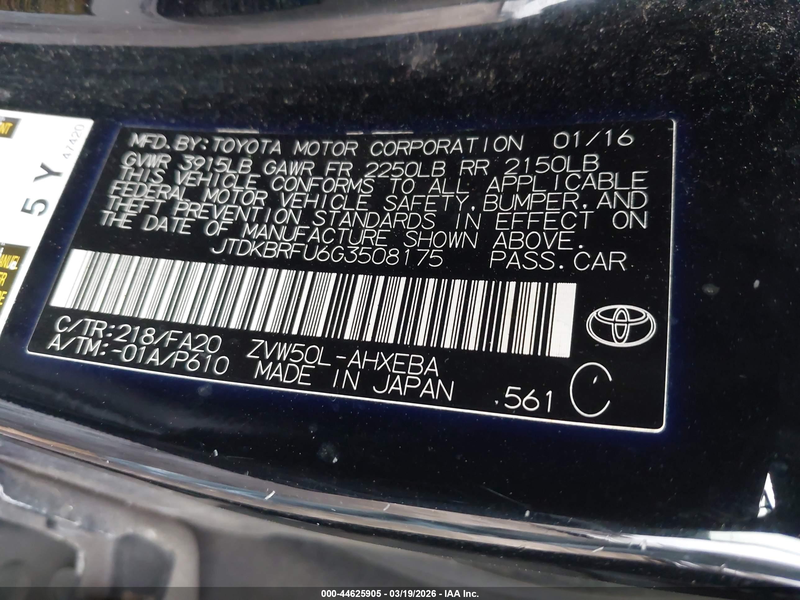 TOYOTA PRIUS image 9