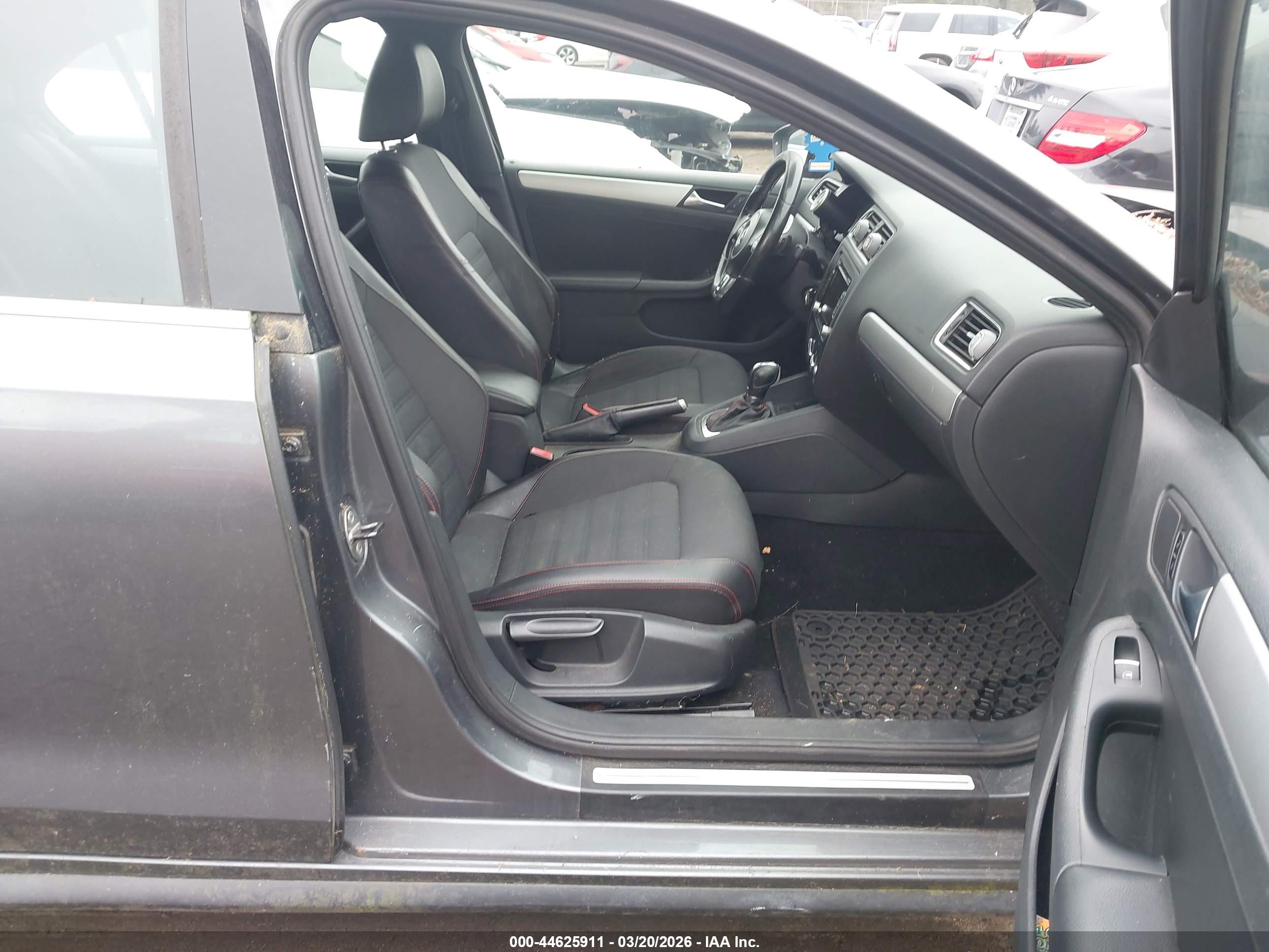 VOLKSWAGEN JETTA image 5