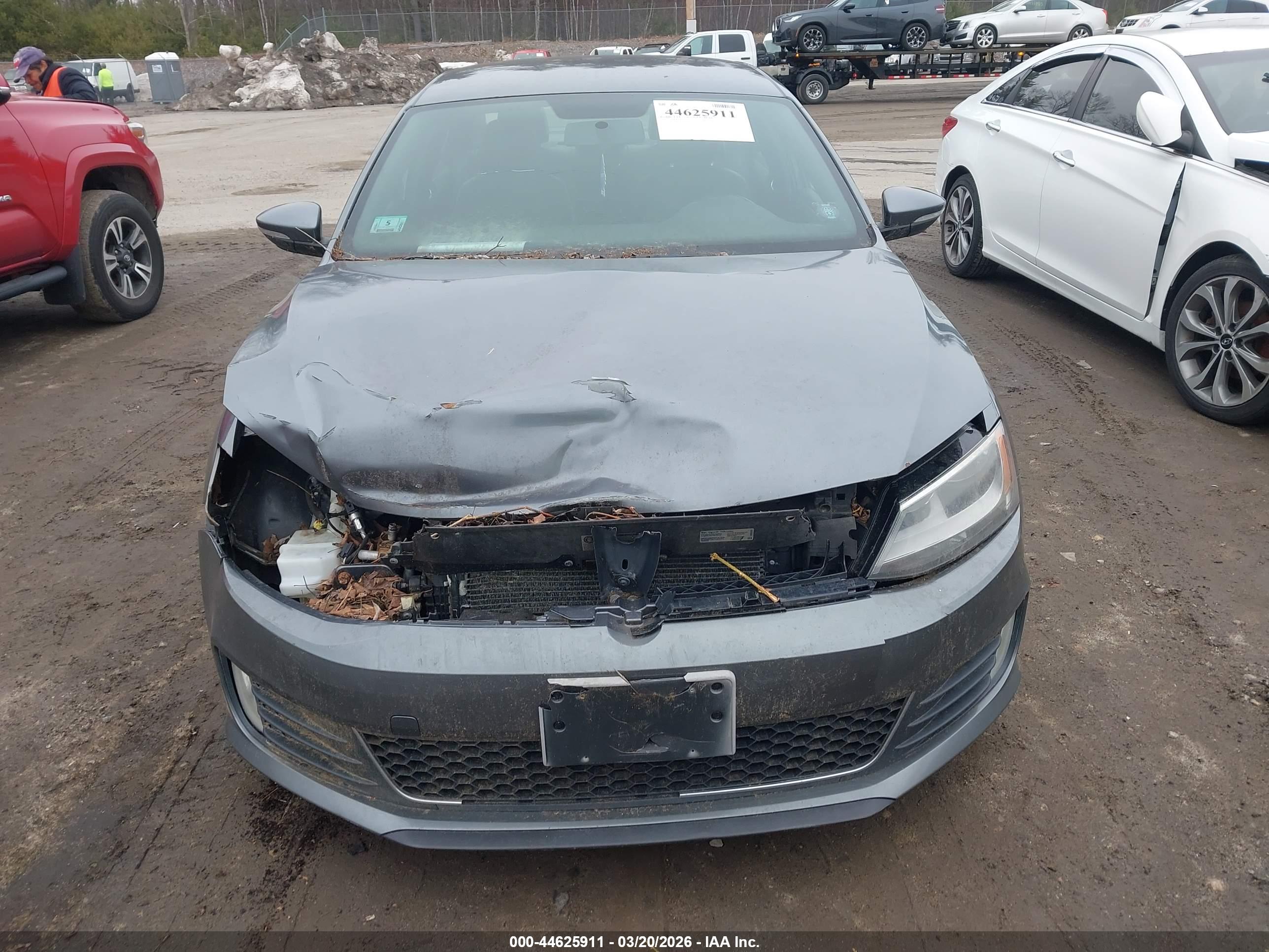 VOLKSWAGEN JETTA image 6