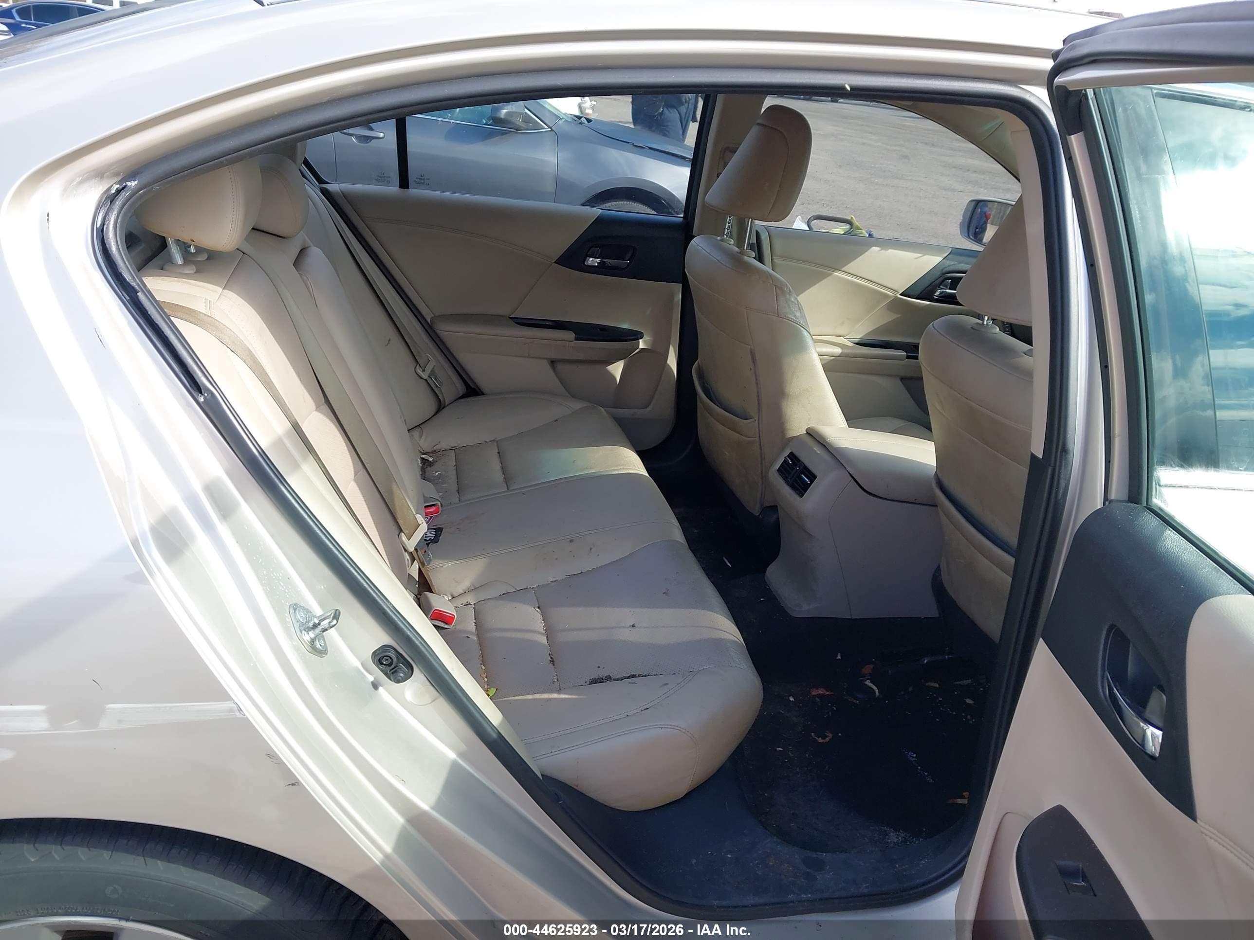 HONDA ACCORD image 8