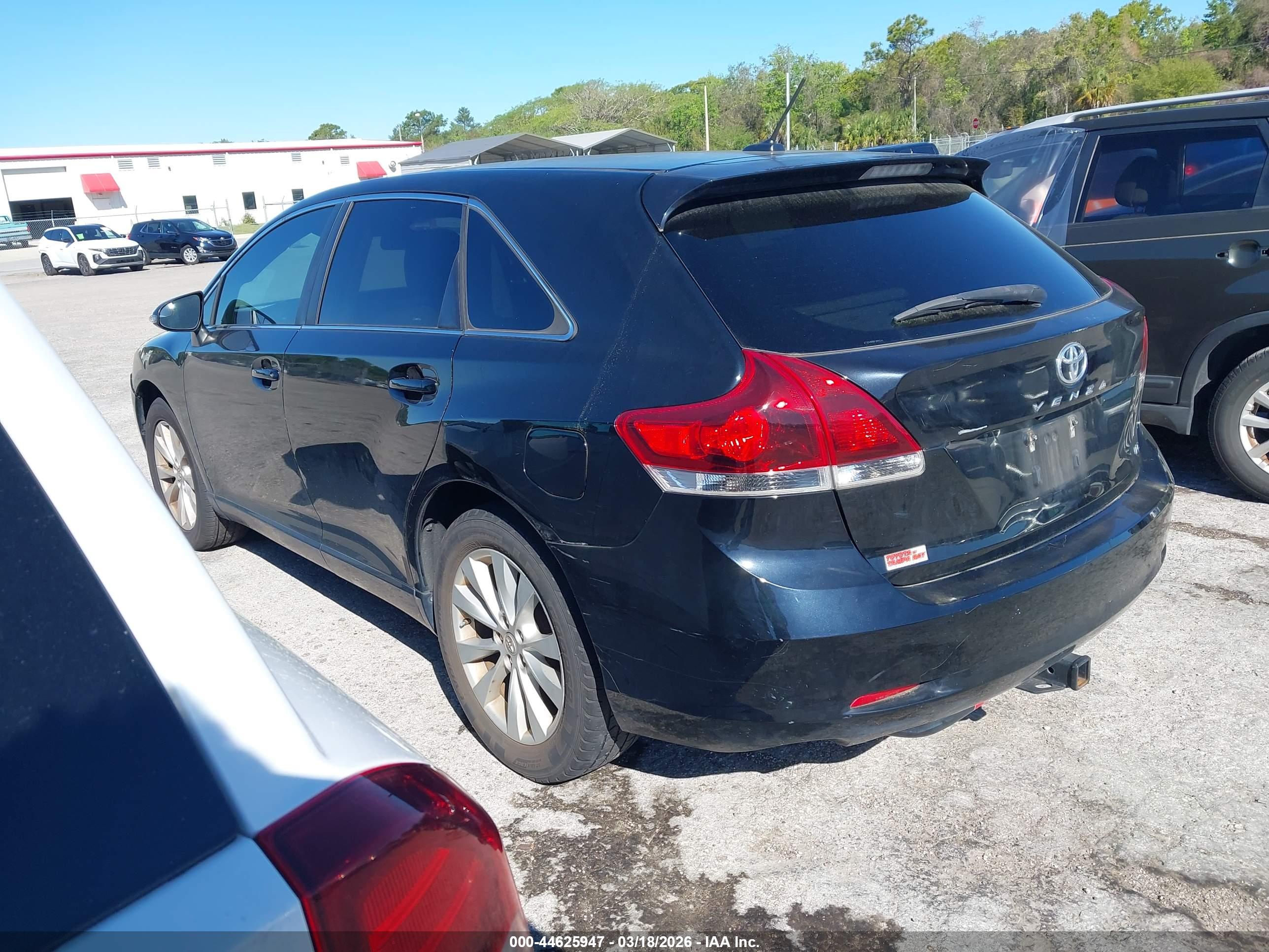 TOYOTA VENZA image 3
