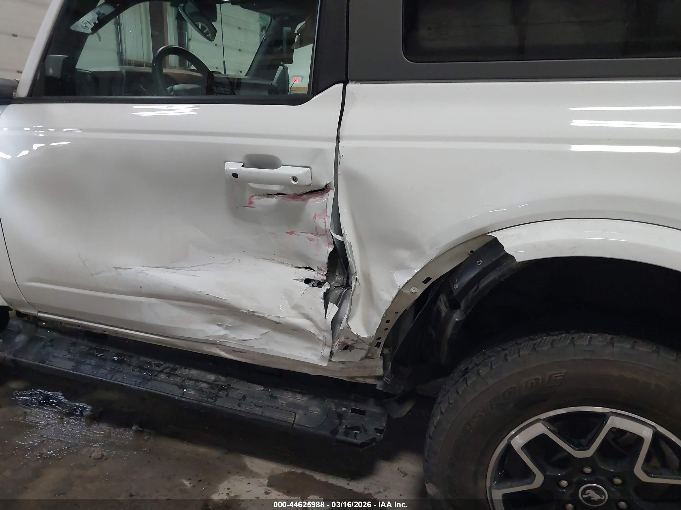 FORD BRONCO image 6