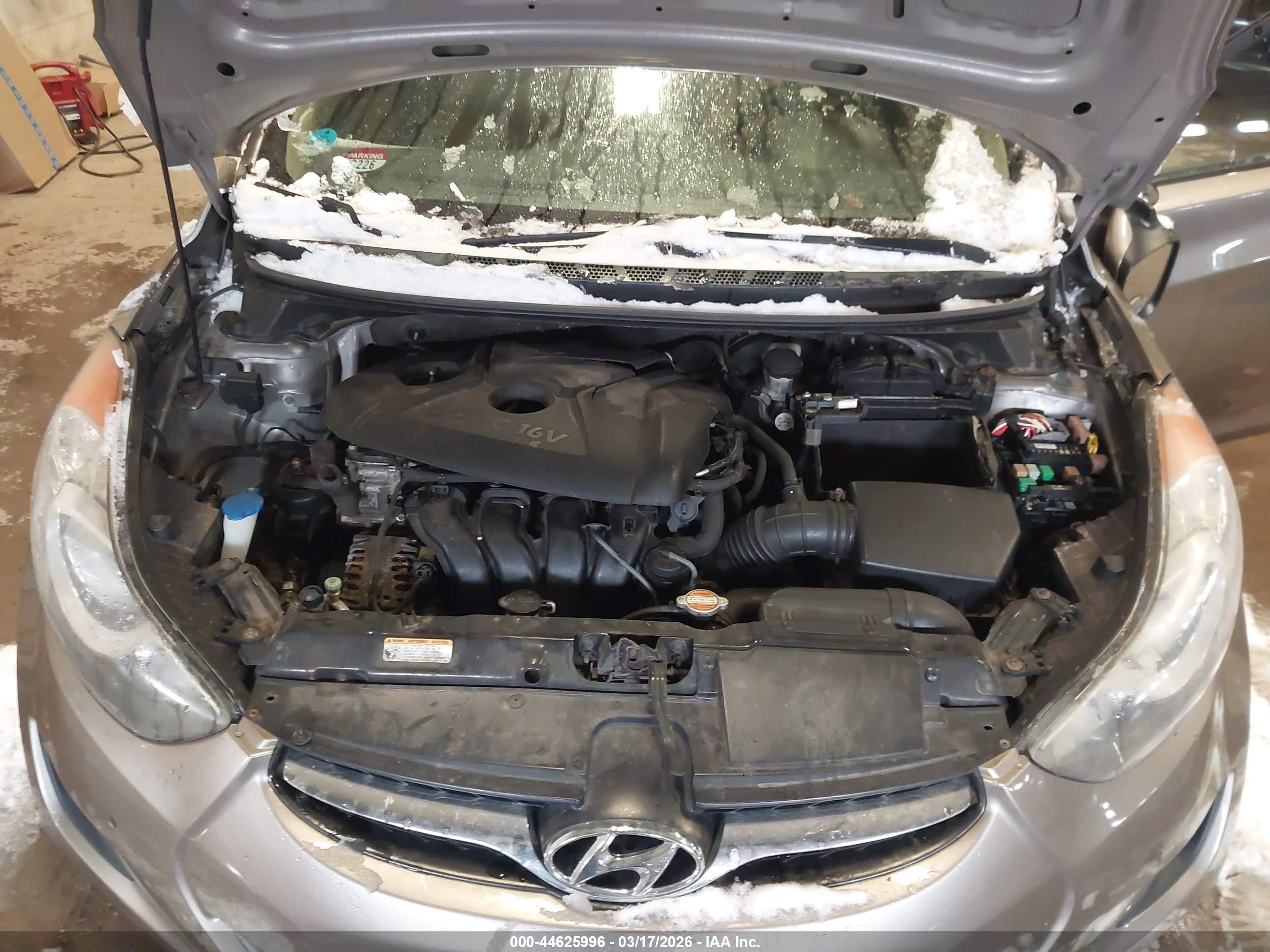 HYUNDAI ELANTRA image 10