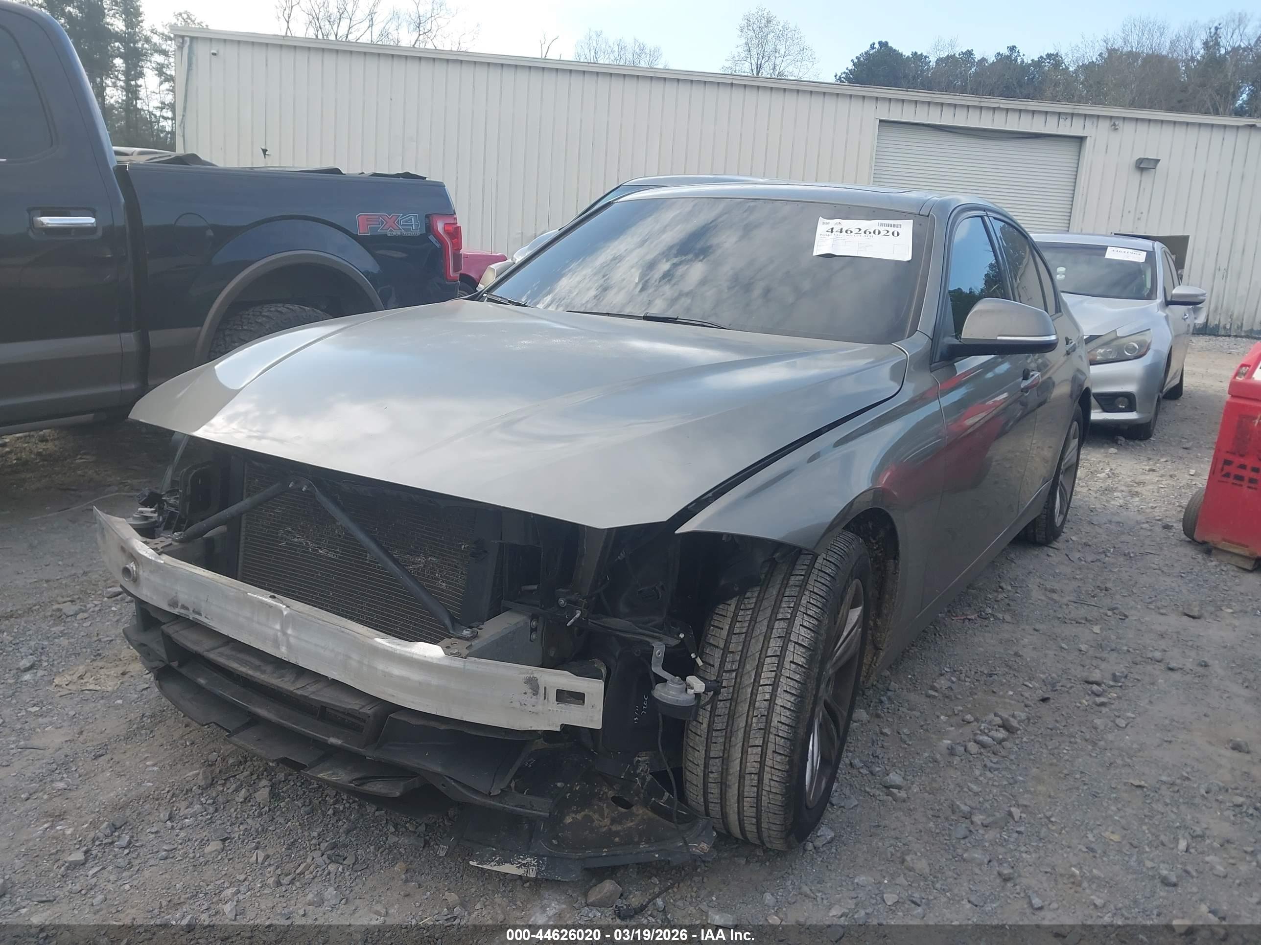 BMW 328I image 2