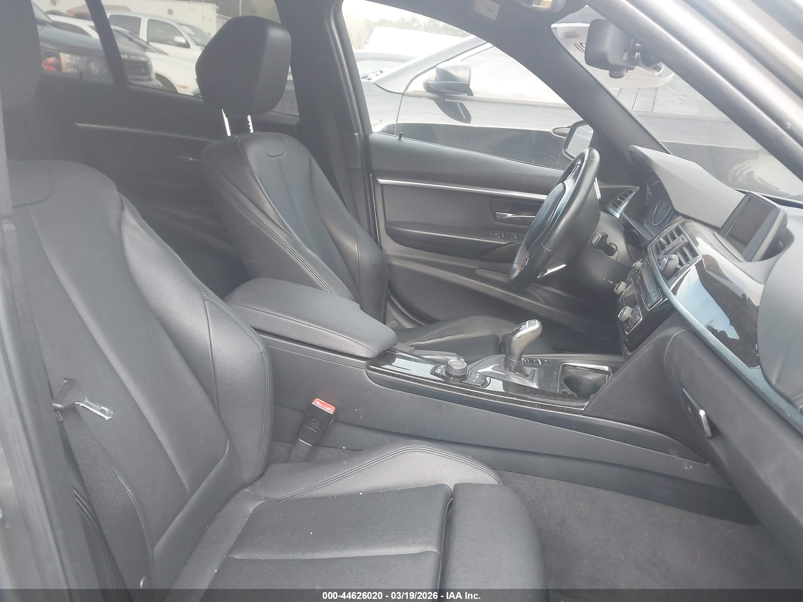 BMW 328I image 5