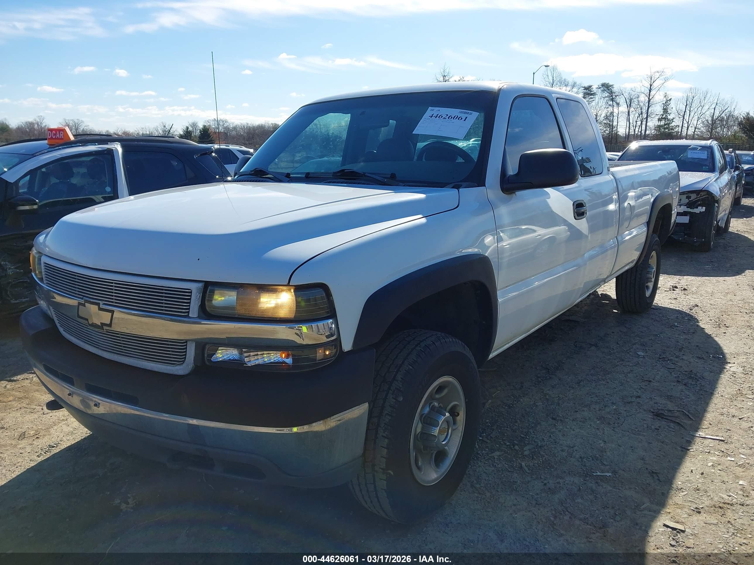 CHEVROLET SILVERADO image 2