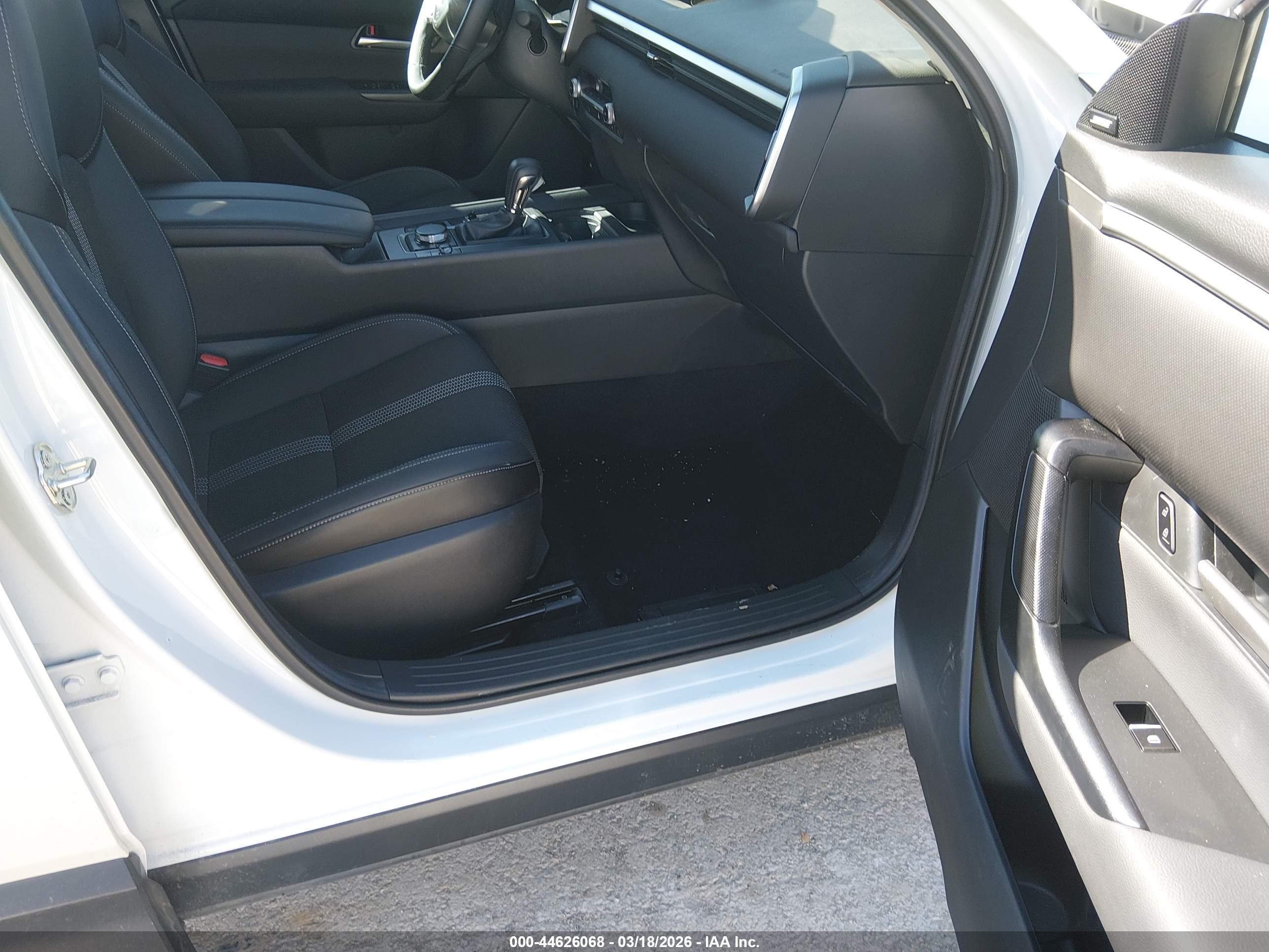 MAZDA CX-50 image 5