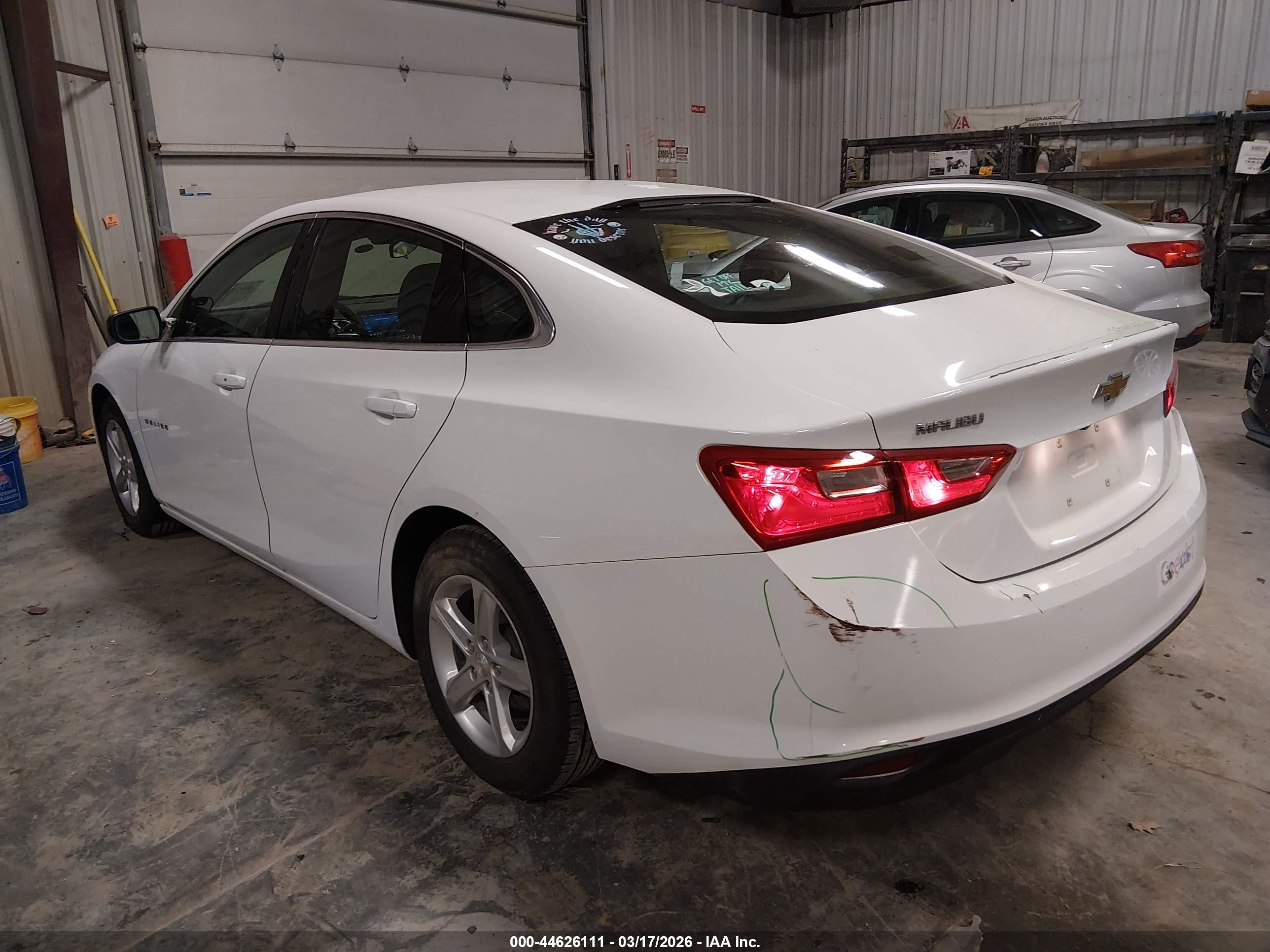CHEVROLET MALIBU image 3