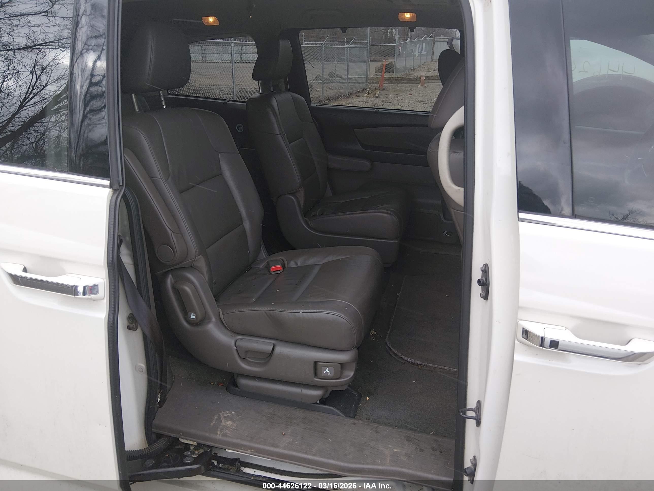 HONDA ODYSSEY image 8