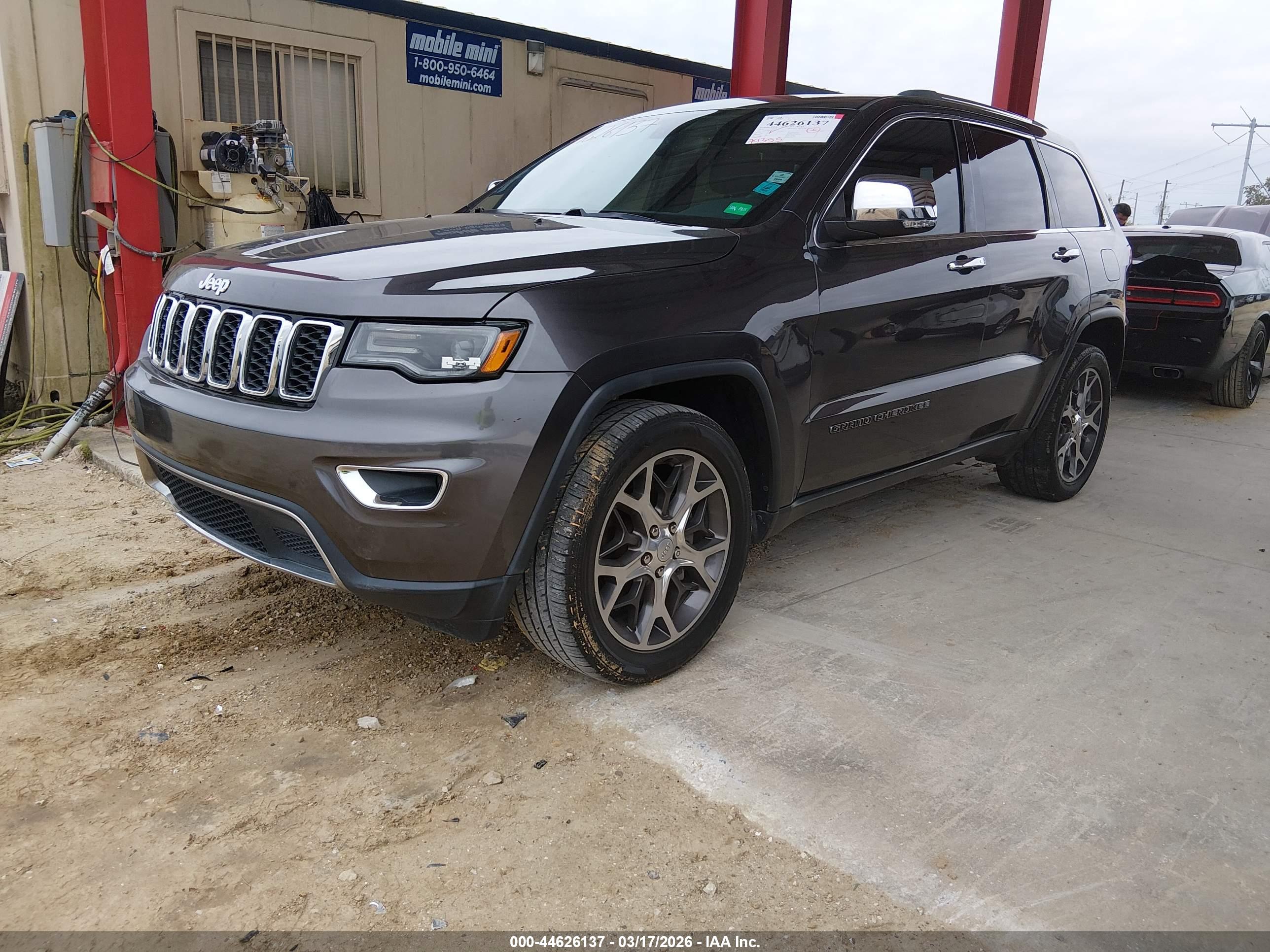 JEEP GRAND image 2