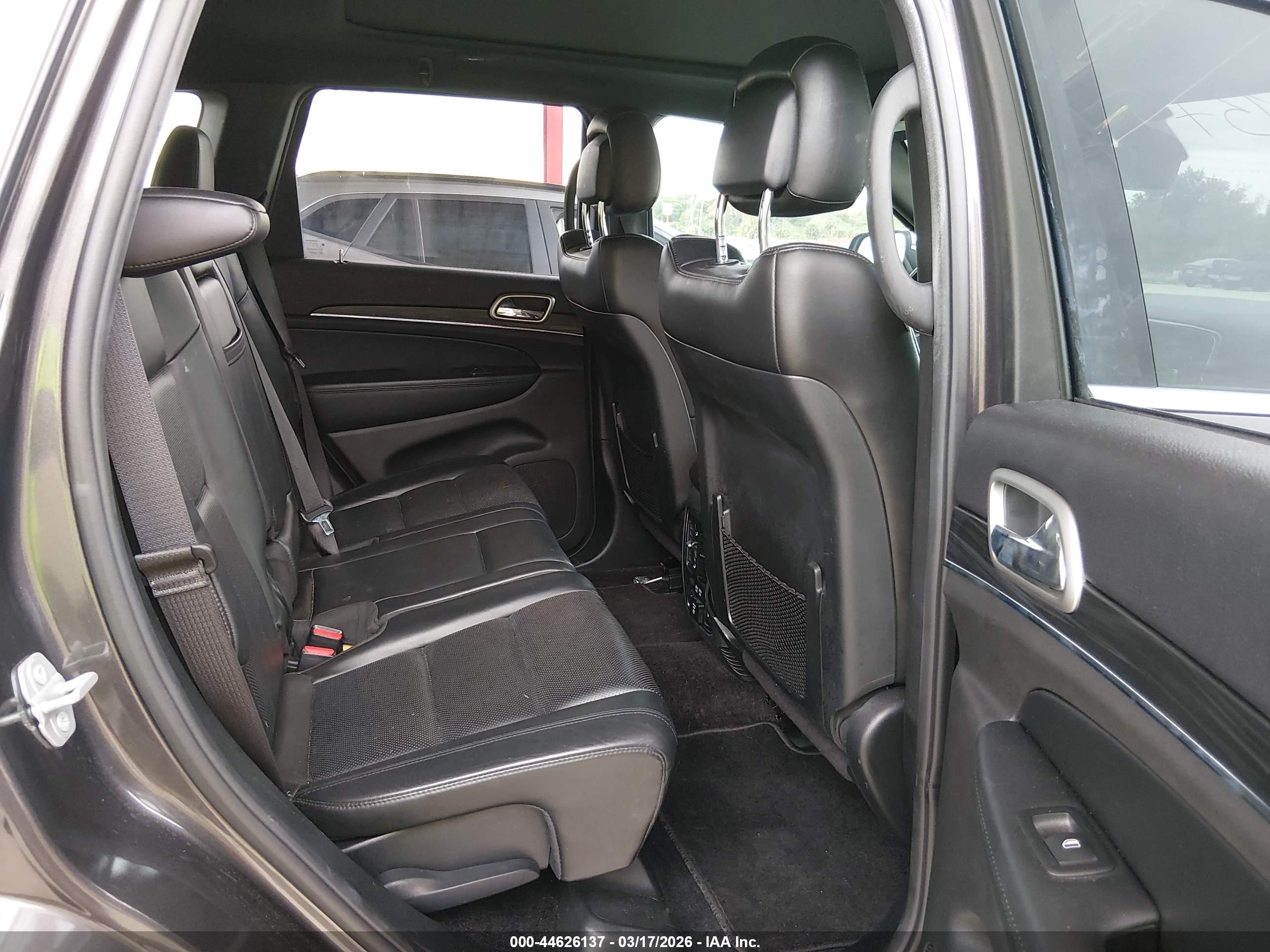 JEEP GRAND image 8