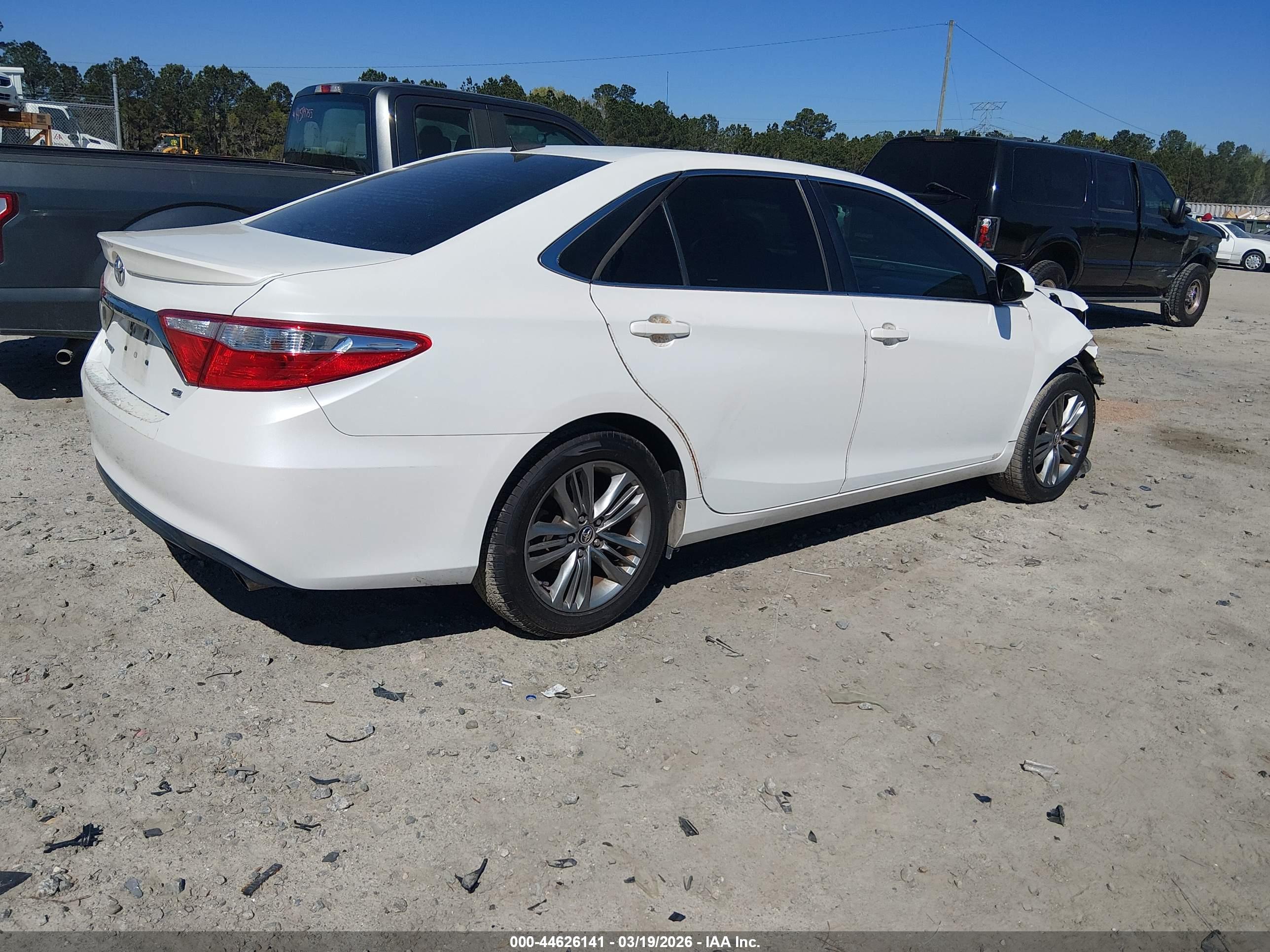 TOYOTA CAMRY image 4