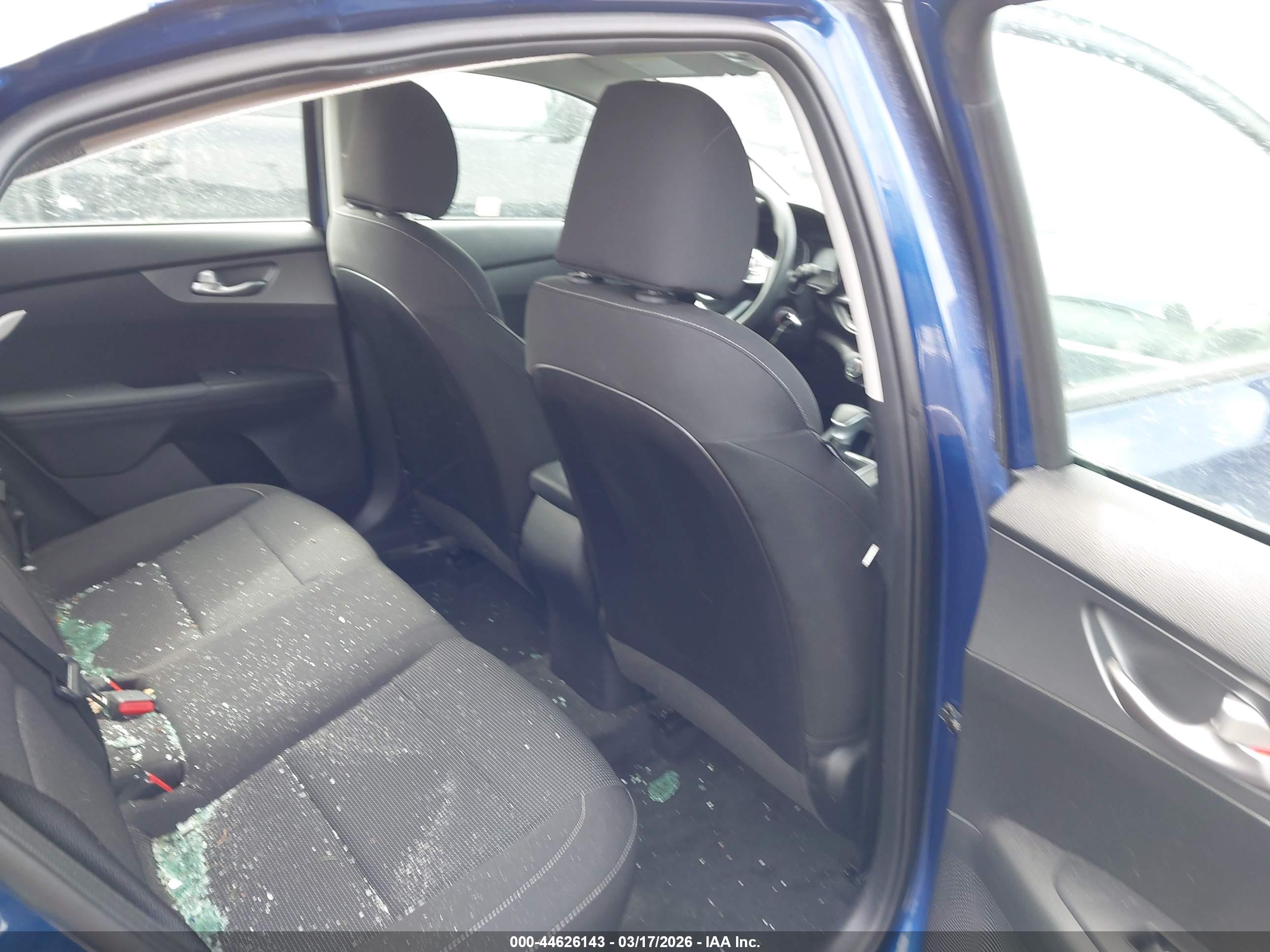 KIA FORTE image 8