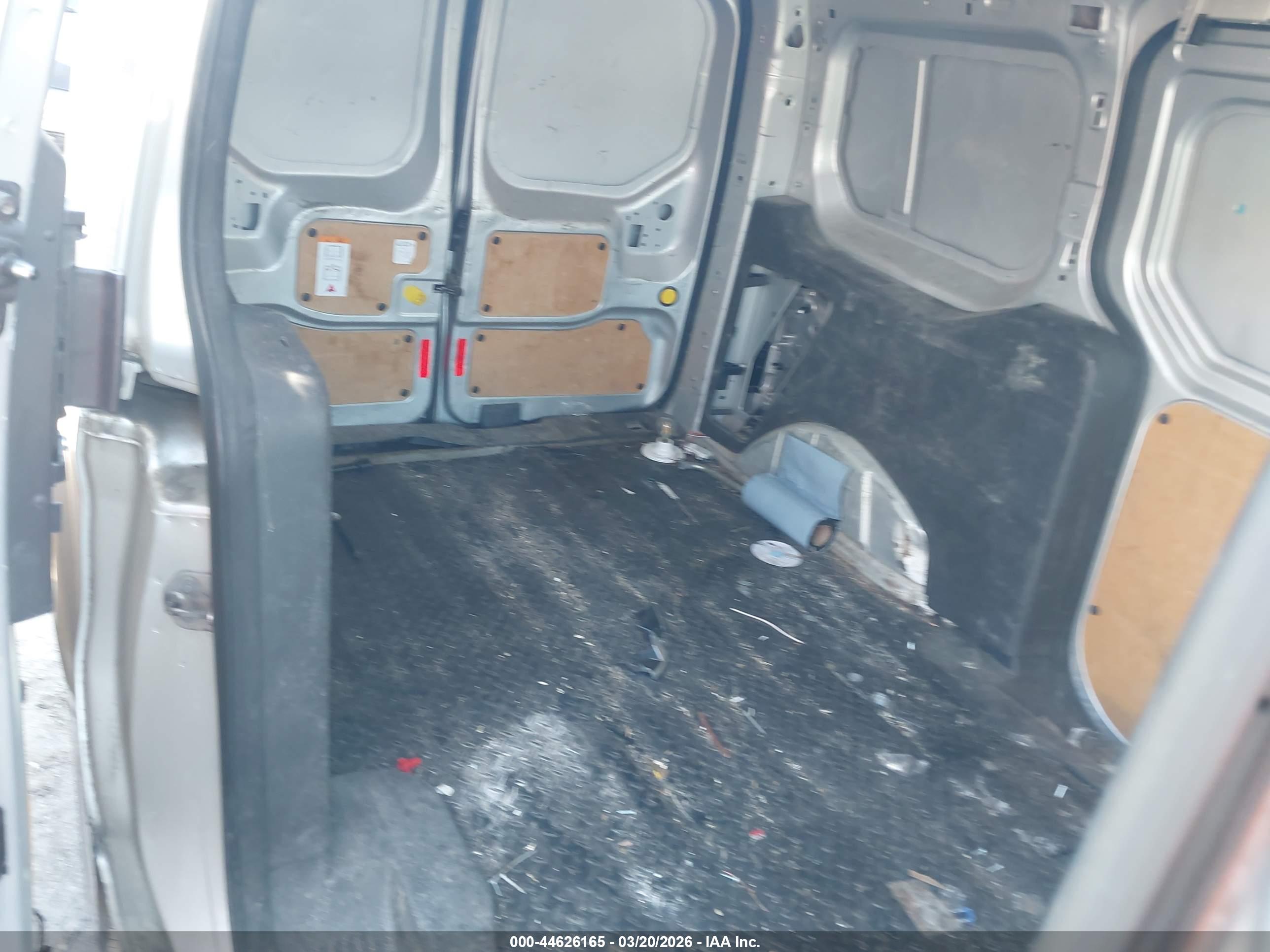 FORD TRANSIT image 8