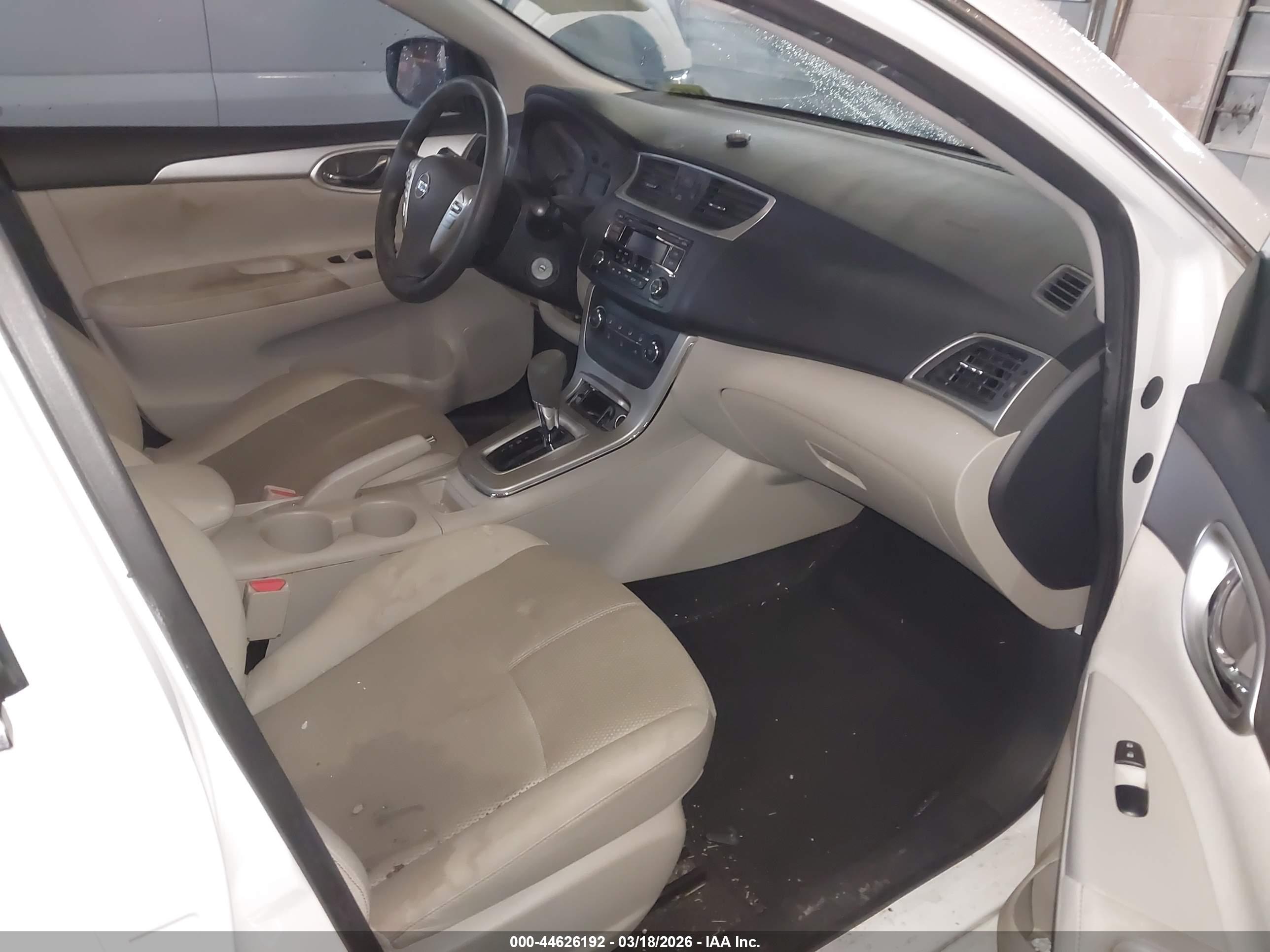 NISSAN SENTRA image 5