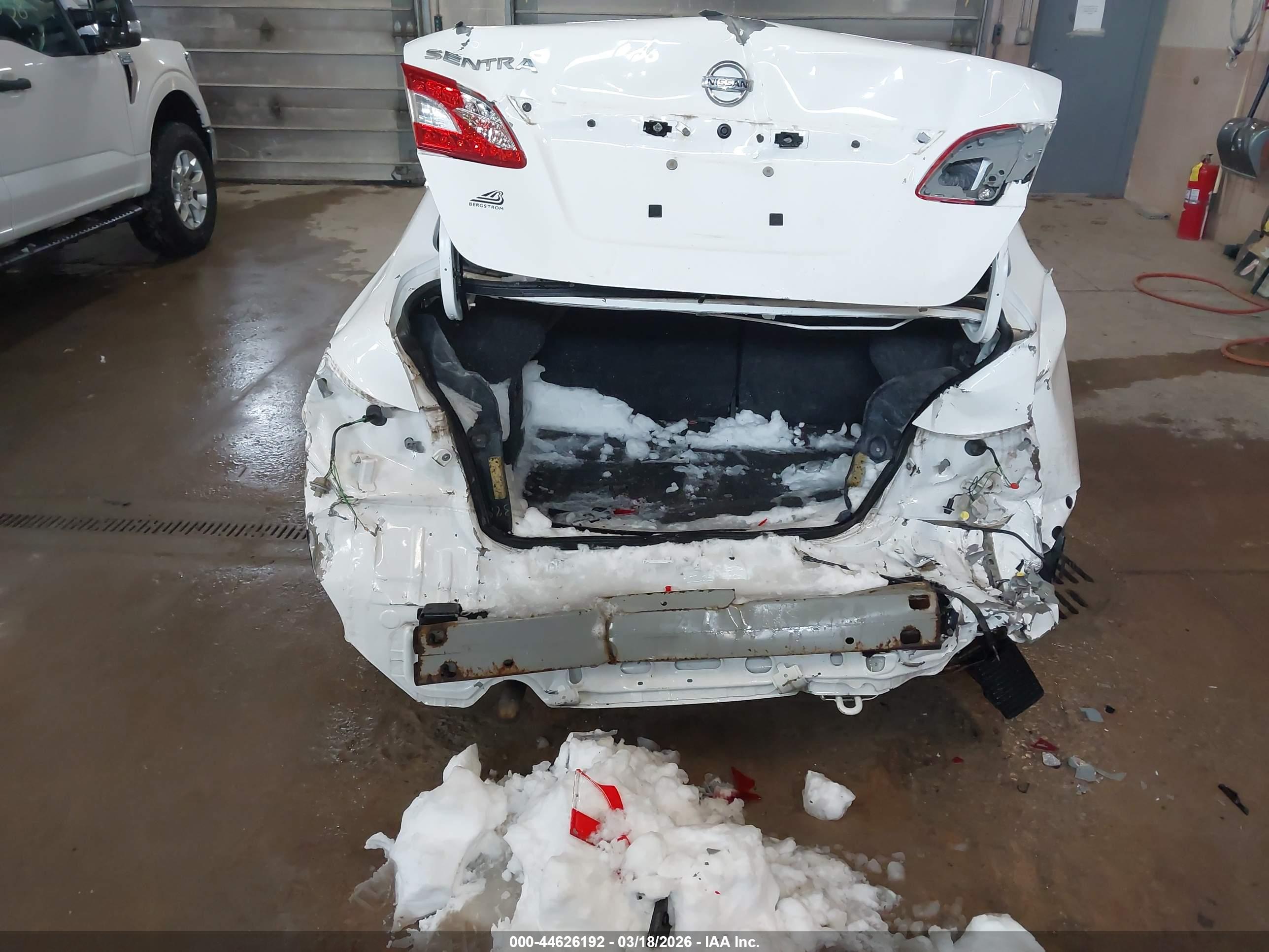 NISSAN SENTRA image 6