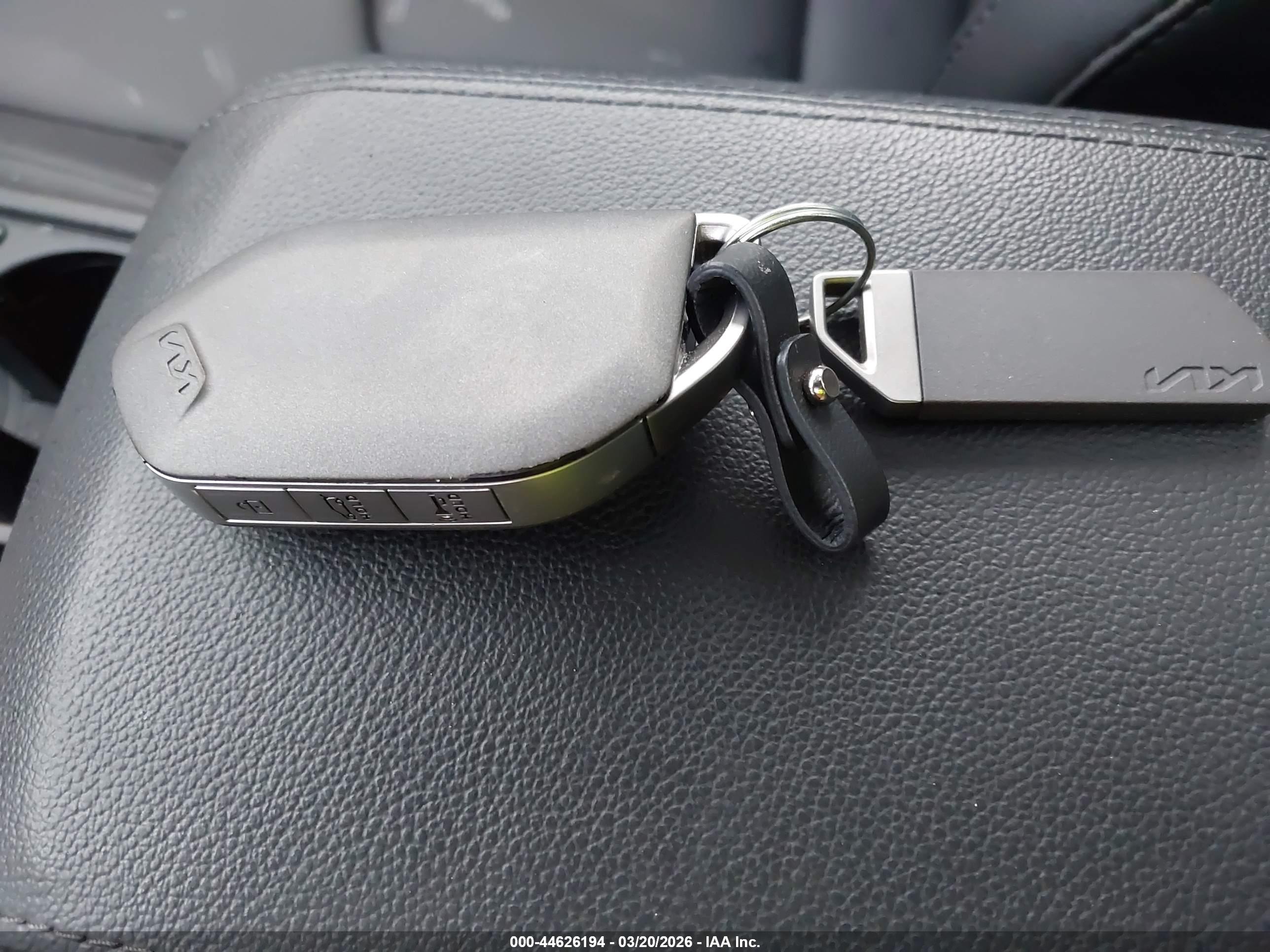 KIA SPORTAGE image 11