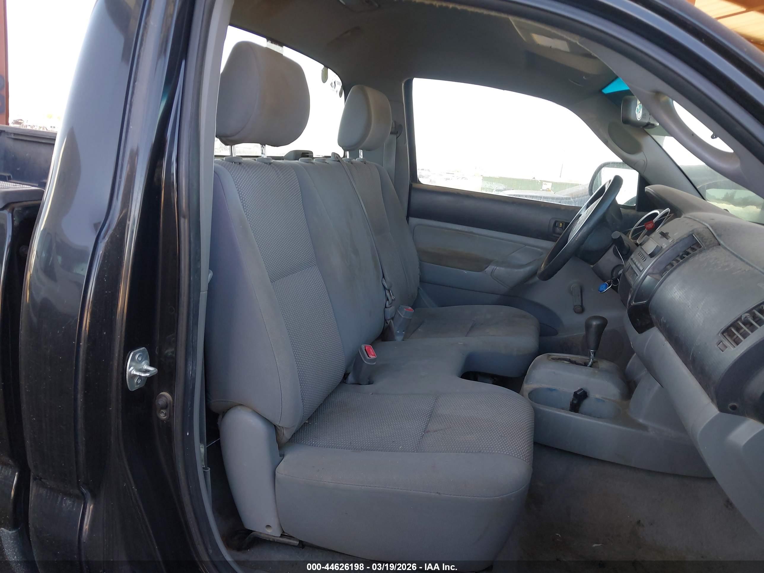 TOYOTA TACOMA image 8