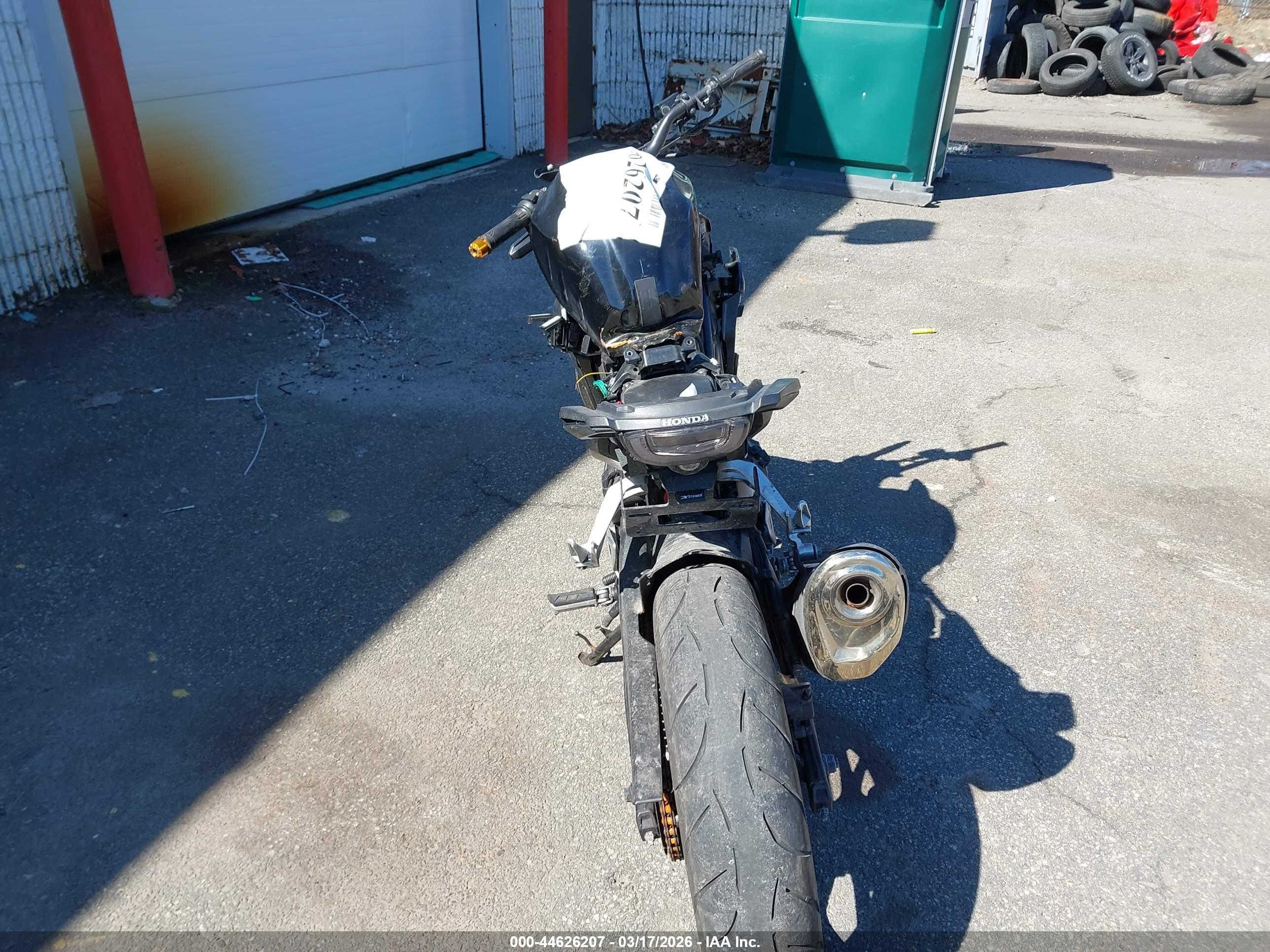HONDA CBF300 image 6