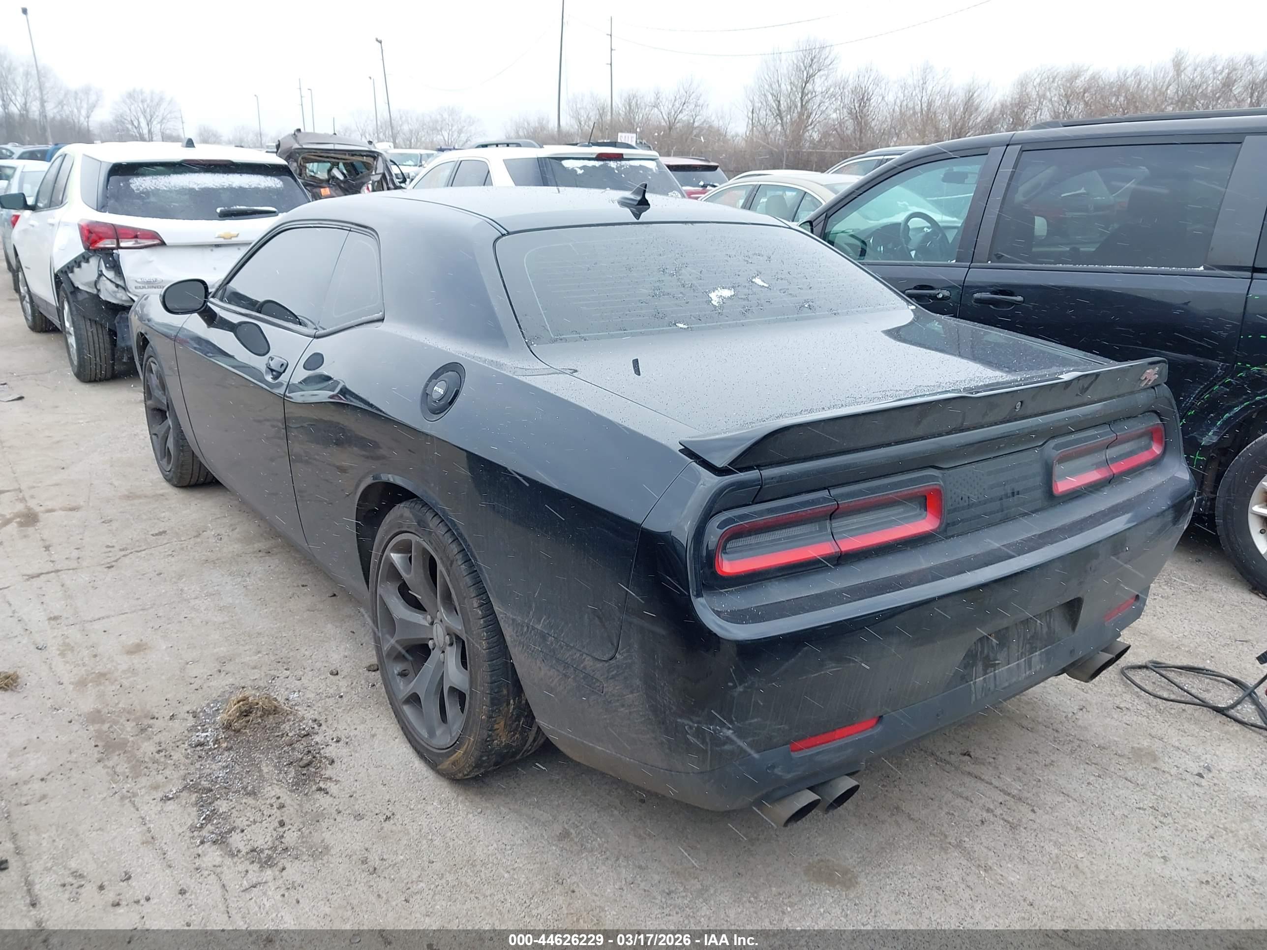 DODGE CHALLENGER image 3