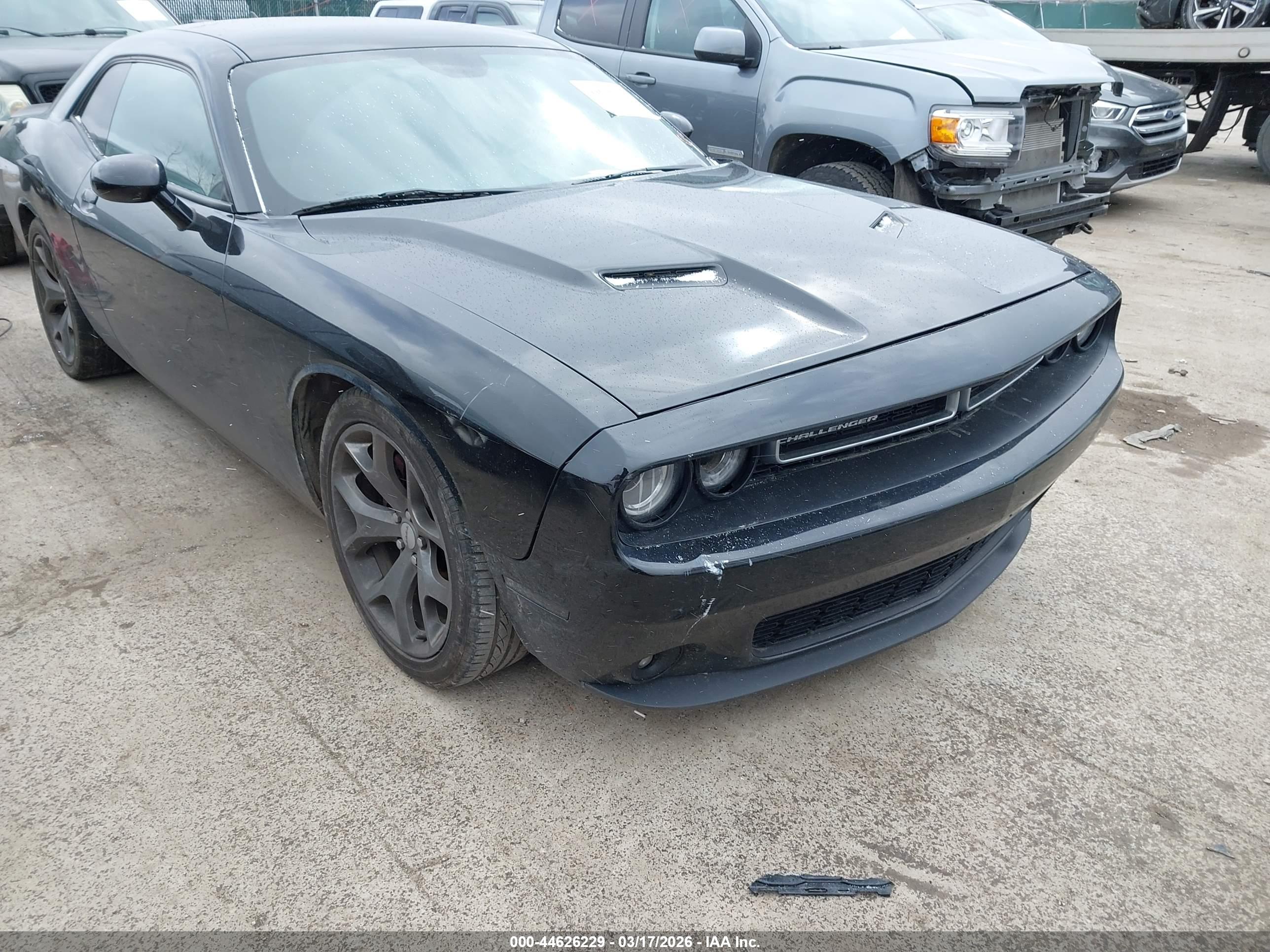 DODGE CHALLENGER image 6