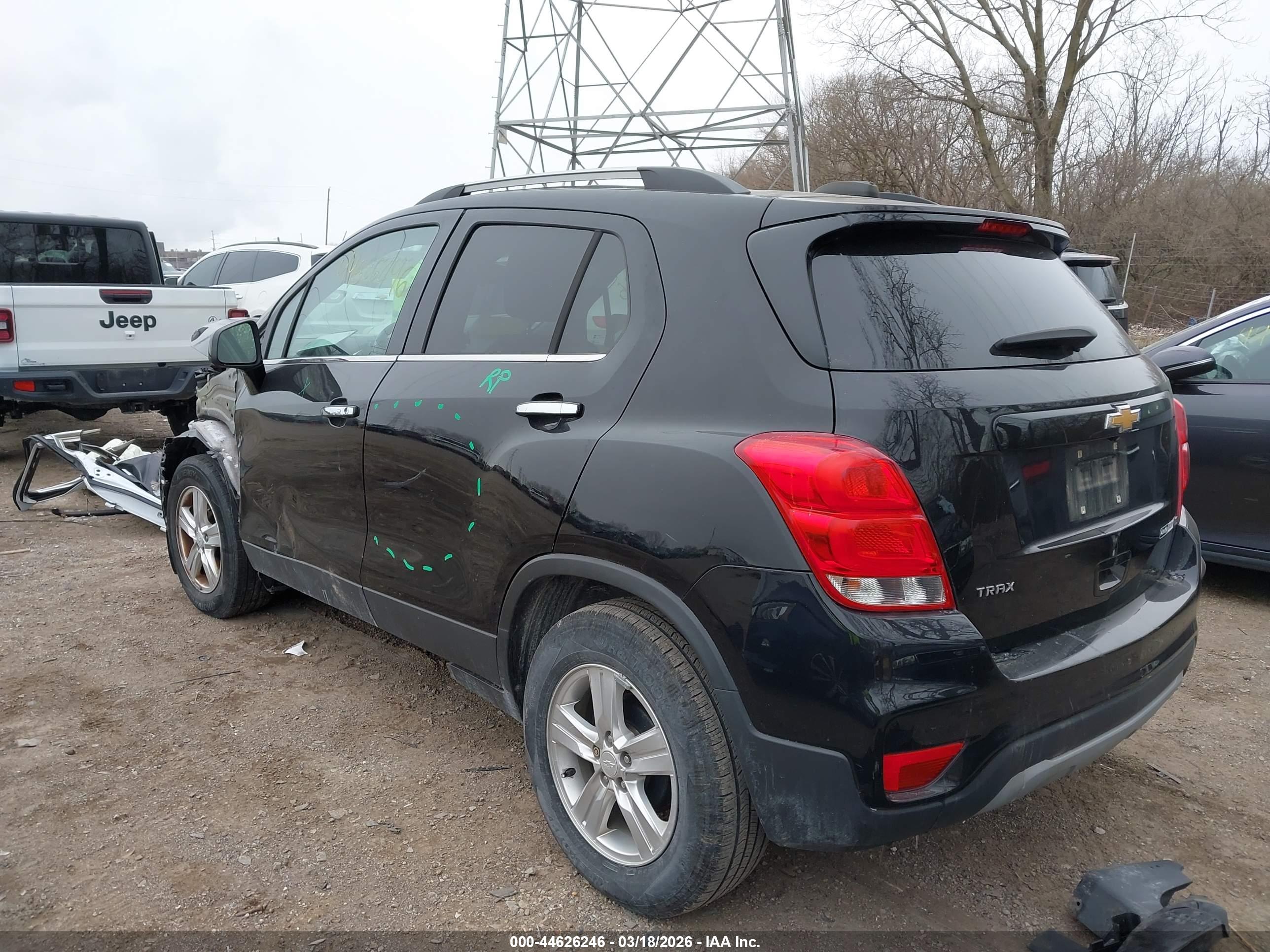 CHEVROLET TRAX image 3